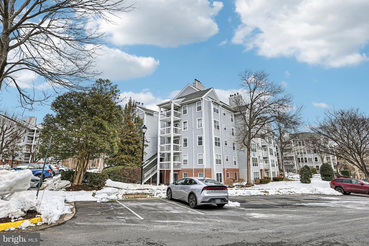 3179 SUMMIT SQUARE DR #2-B6, OAKTON, Virginia 22124, 1 Bedroom Bedrooms, ,1 BathroomBathrooms,Residential,For sale,3179 SUMMIT SQUARE DR #2-B6,VAFX2289432 MLS # VAFX2289432