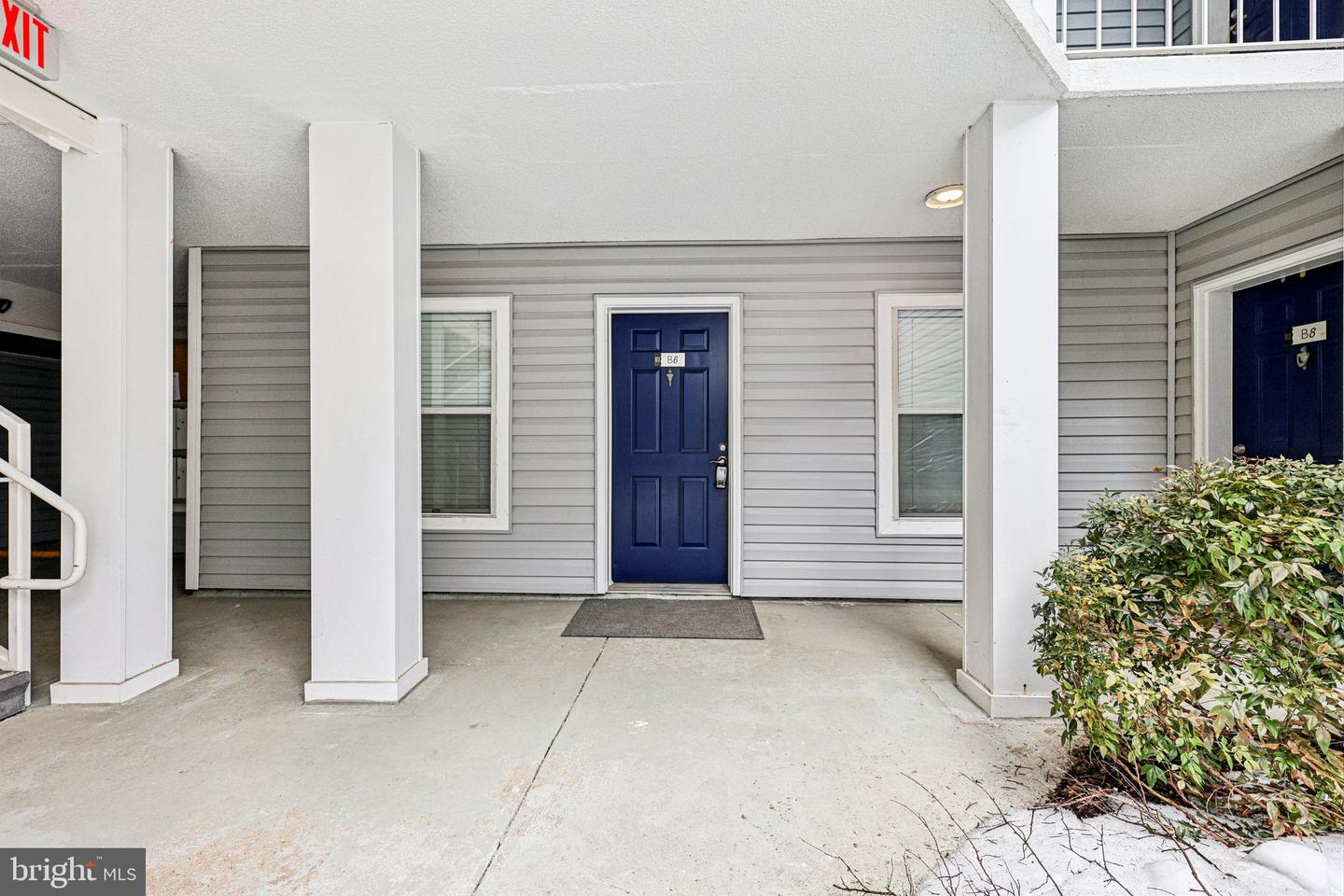 3179 SUMMIT SQUARE DR #2-B6, OAKTON, Virginia 22124, 1 Bedroom Bedrooms, ,1 BathroomBathrooms,Residential,For sale,3179 SUMMIT SQUARE DR #2-B6,VAFX2289432 MLS # VAFX2289432