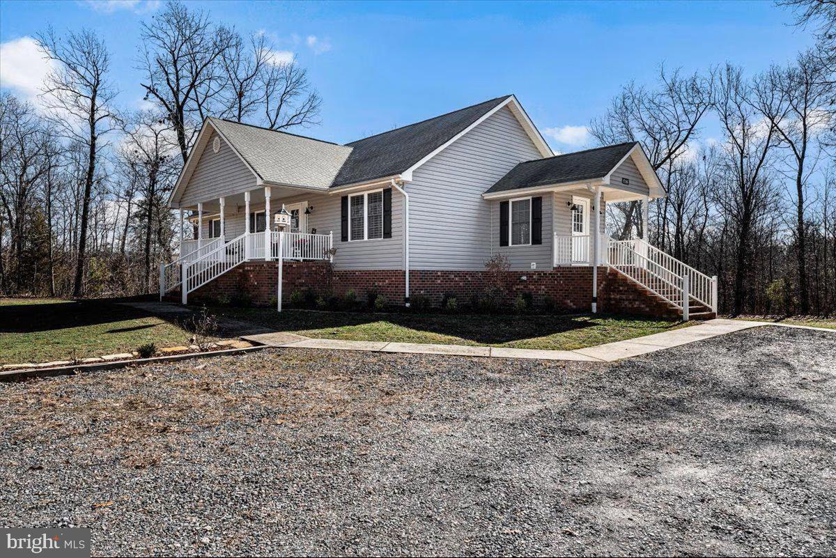 17104 ROUSEY BLVD, RUTHER GLEN, Virginia 22546, 4 Bedrooms Bedrooms, ,3 BathroomsBathrooms,Residential,For sale,17104 ROUSEY BLVD,VACV2009494 MLS # VACV2009494