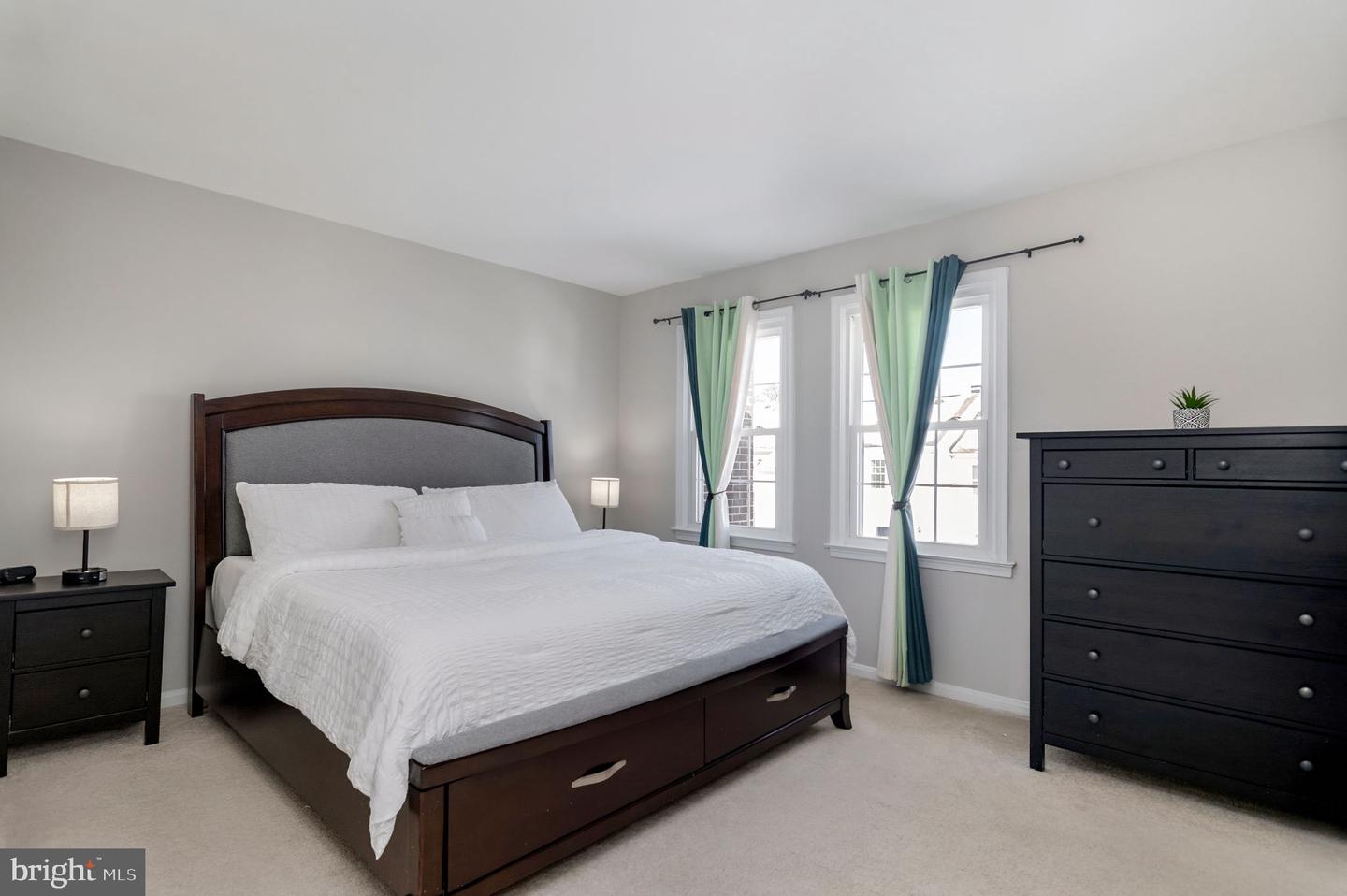 1032-B MARGATE CT, STERLING, Virginia 20164, 3 Bedrooms Bedrooms, ,2 BathroomsBathrooms,Residential,For sale,1032-B MARGATE CT,VALO2115382 MLS # VALO2115382