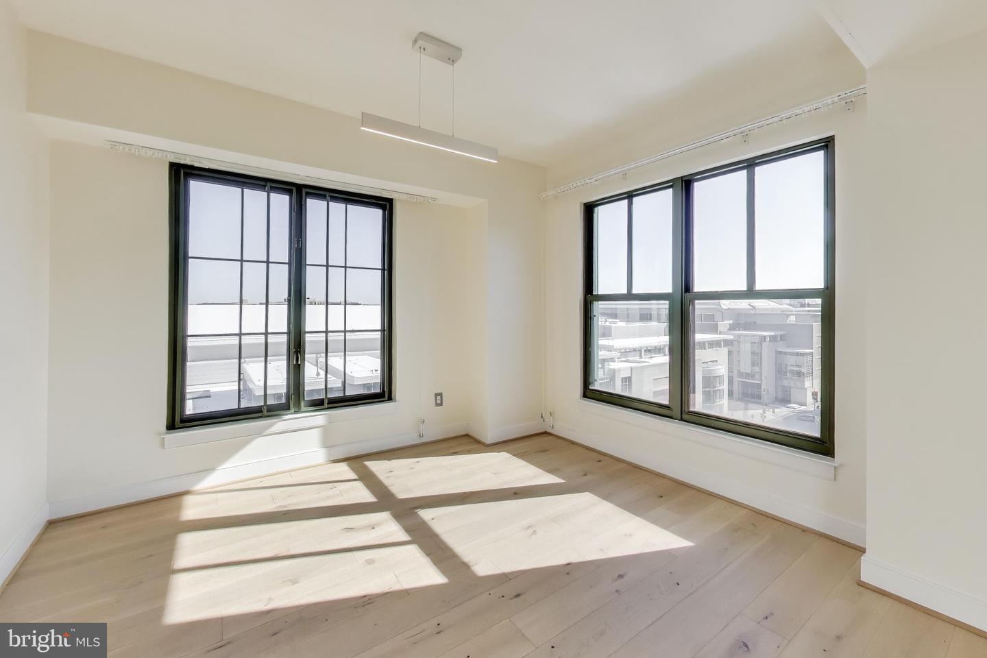 910 M ST NW #1022, WASHINGTON, District Of Columbia 20001, 3 Bedrooms Bedrooms, ,2 BathroomsBathrooms,Residential,For sale,910 M ST NW #1022,DCDC2245080 MLS # DCDC2245080