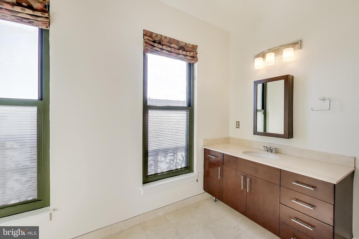910 M ST NW #1022, WASHINGTON, District Of Columbia 20001, 3 Bedrooms Bedrooms, ,2 BathroomsBathrooms,Residential,For sale,910 M ST NW #1022,DCDC2245080 MLS # DCDC2245080