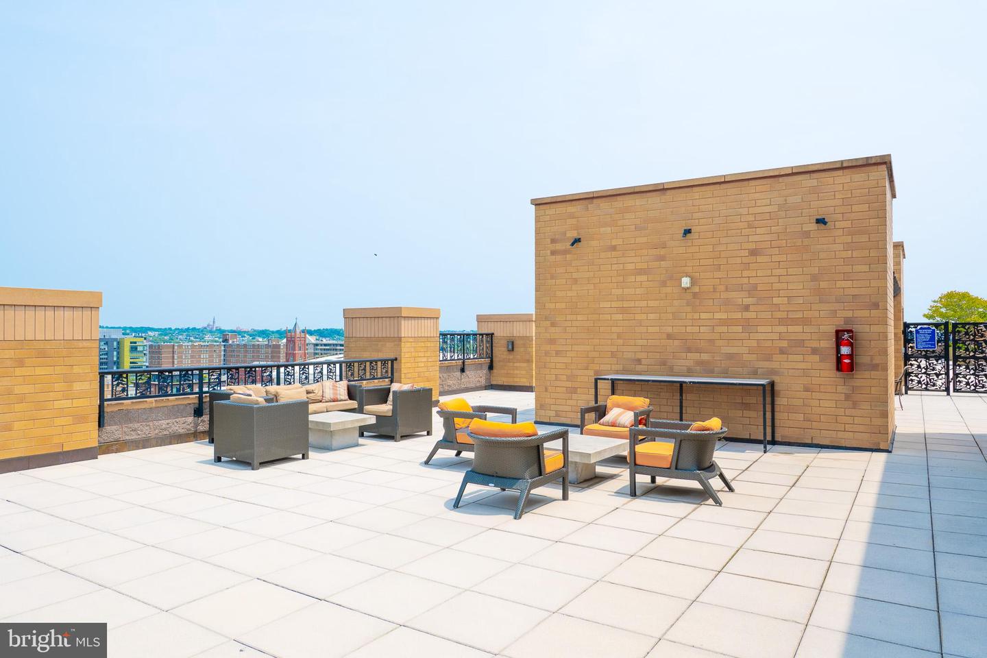 910 M ST NW #1022, WASHINGTON, District Of Columbia 20001, 3 Bedrooms Bedrooms, ,2 BathroomsBathrooms,Residential,For sale,910 M ST NW #1022,DCDC2245080 MLS # DCDC2245080