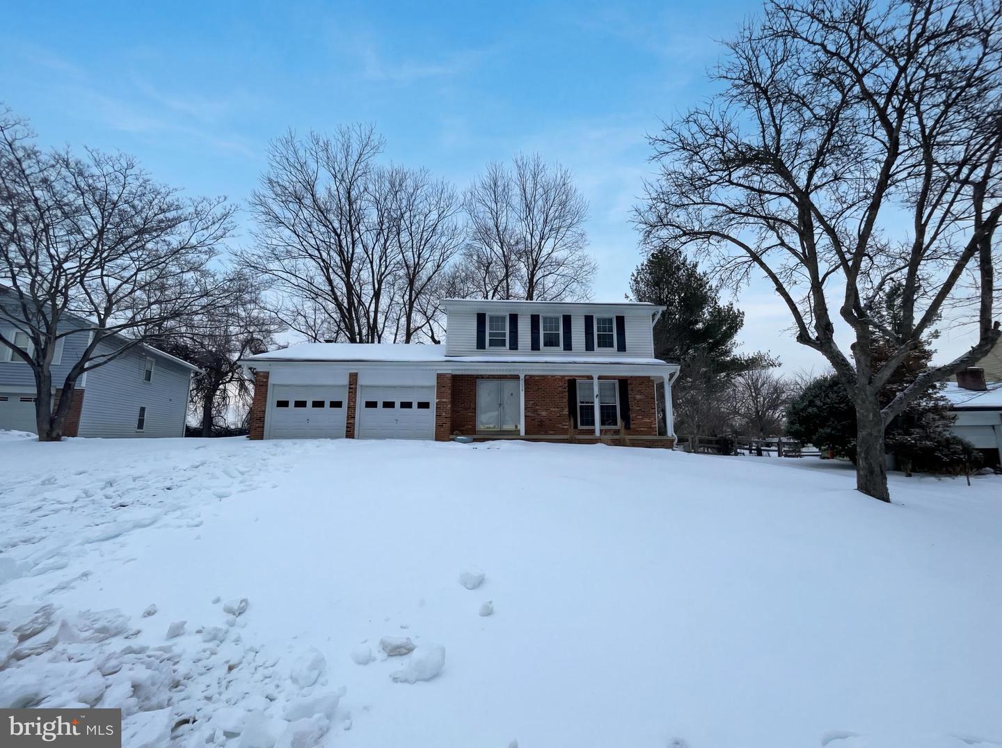 114 APPLEWOOD CT, HAMILTON, Virginia 20158, 3 Bedrooms Bedrooms, ,2 BathroomsBathrooms,Residential,For sale,114 APPLEWOOD CT,VALO2115424 MLS # VALO2115424