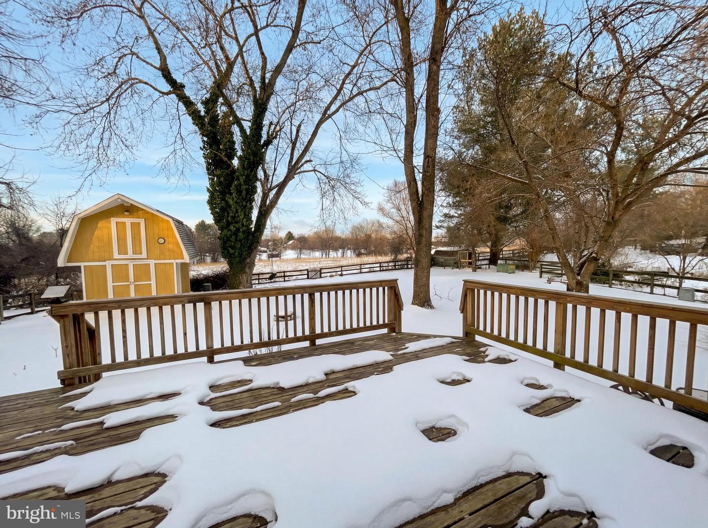 114 APPLEWOOD CT, HAMILTON, Virginia 20158, 3 Bedrooms Bedrooms, ,2 BathroomsBathrooms,Residential,For sale,114 APPLEWOOD CT,VALO2115424 MLS # VALO2115424