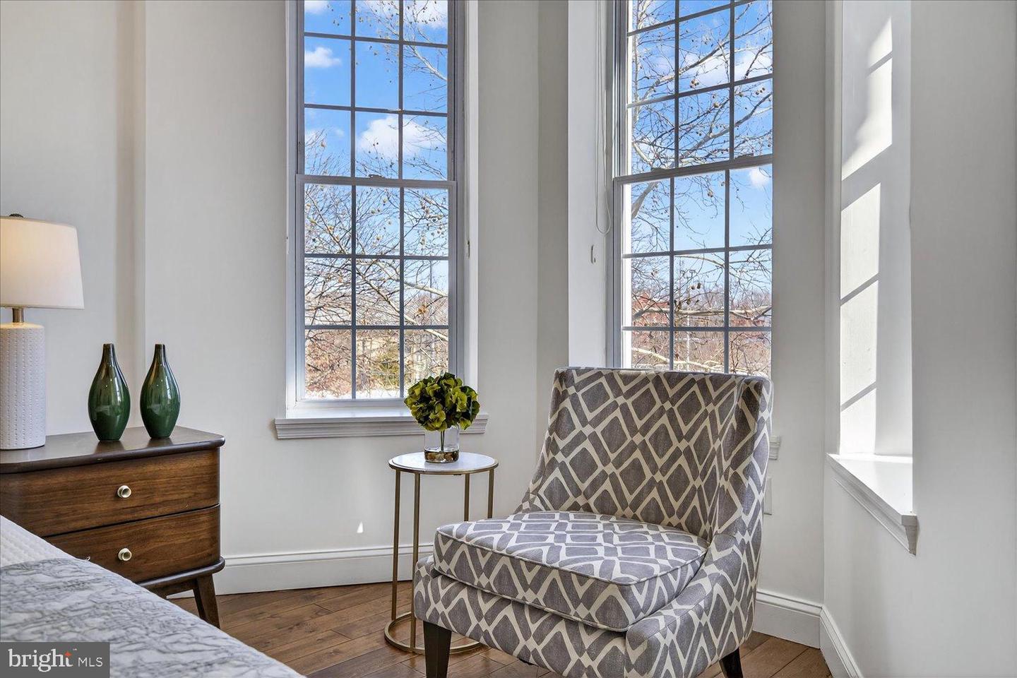 612 9TH ST NE, WASHINGTON, District Of Columbia 20002, 4 Bedrooms Bedrooms, 8 Rooms Rooms,3 BathroomsBathrooms,Residential,For sale,612 9TH ST NE,DCDC2245116 MLS # DCDC2245116