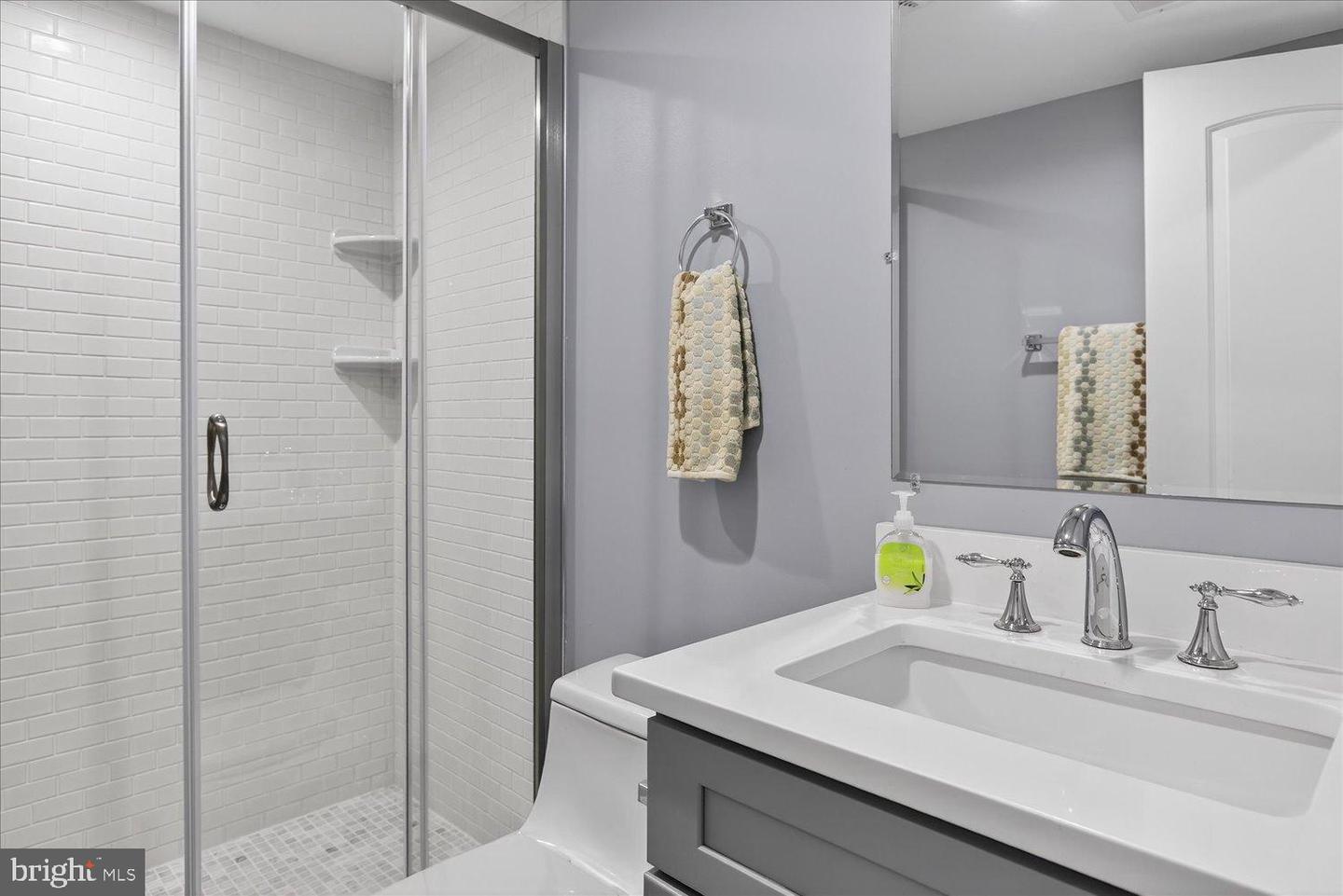 612 9TH ST NE, WASHINGTON, District Of Columbia 20002, 4 Bedrooms Bedrooms, 8 Rooms Rooms,3 BathroomsBathrooms,Residential,For sale,612 9TH ST NE,DCDC2245116 MLS # DCDC2245116