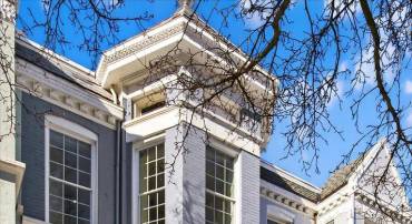 612 9TH ST NE, WASHINGTON, District Of Columbia 20002, 4 Bedrooms Bedrooms, 8 Rooms Rooms,3 BathroomsBathrooms,Residential,For sale,612 9TH ST NE,DCDC2245116 MLS # DCDC2245116