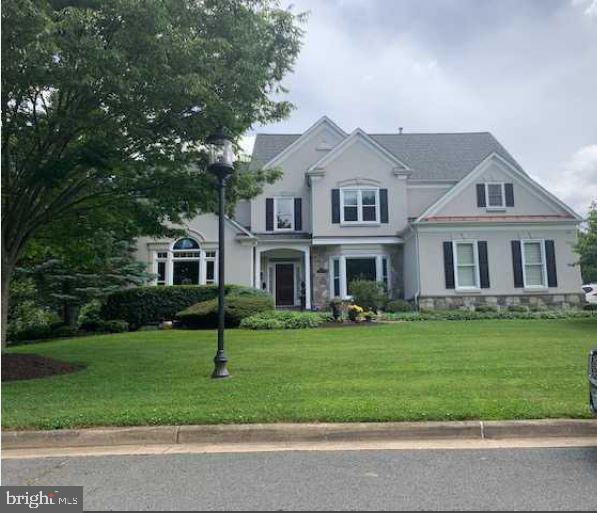 1465 MAYHURST BLVD, MCLEAN, Virginia 22102, 7 Bedrooms Bedrooms, 9 Rooms Rooms,5 BathroomsBathrooms,Residential,For sale,1465 MAYHURST BLVD,VAFX2289600 MLS # VAFX2289600