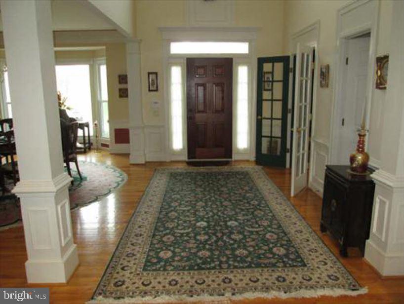 1465 MAYHURST BLVD, MCLEAN, Virginia 22102, 7 Bedrooms Bedrooms, 9 Rooms Rooms,5 BathroomsBathrooms,Residential,For sale,1465 MAYHURST BLVD,VAFX2289600 MLS # VAFX2289600