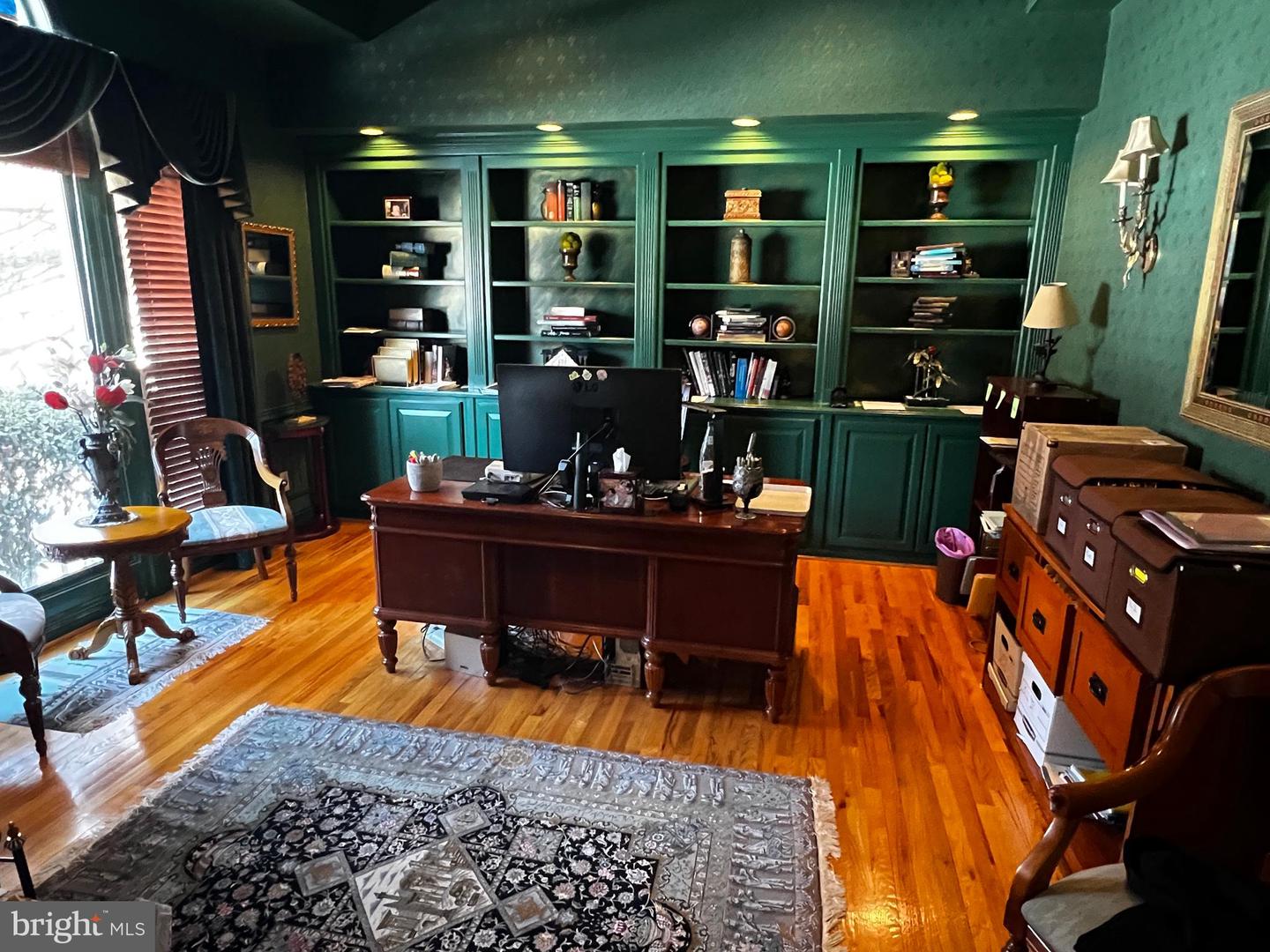 1465 MAYHURST BLVD, MCLEAN, Virginia 22102, 7 Bedrooms Bedrooms, 9 Rooms Rooms,5 BathroomsBathrooms,Residential,For sale,1465 MAYHURST BLVD,VAFX2289600 MLS # VAFX2289600