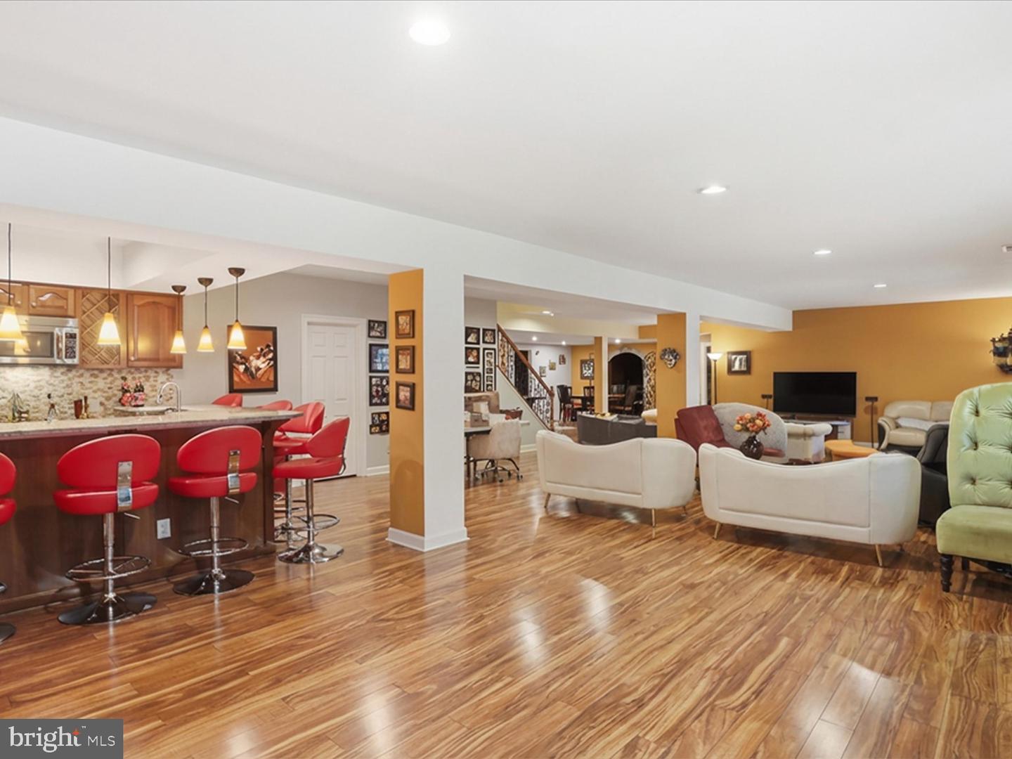 1465 MAYHURST BLVD, MCLEAN, Virginia 22102, 7 Bedrooms Bedrooms, 9 Rooms Rooms,5 BathroomsBathrooms,Residential,For sale,1465 MAYHURST BLVD,VAFX2289600 MLS # VAFX2289600