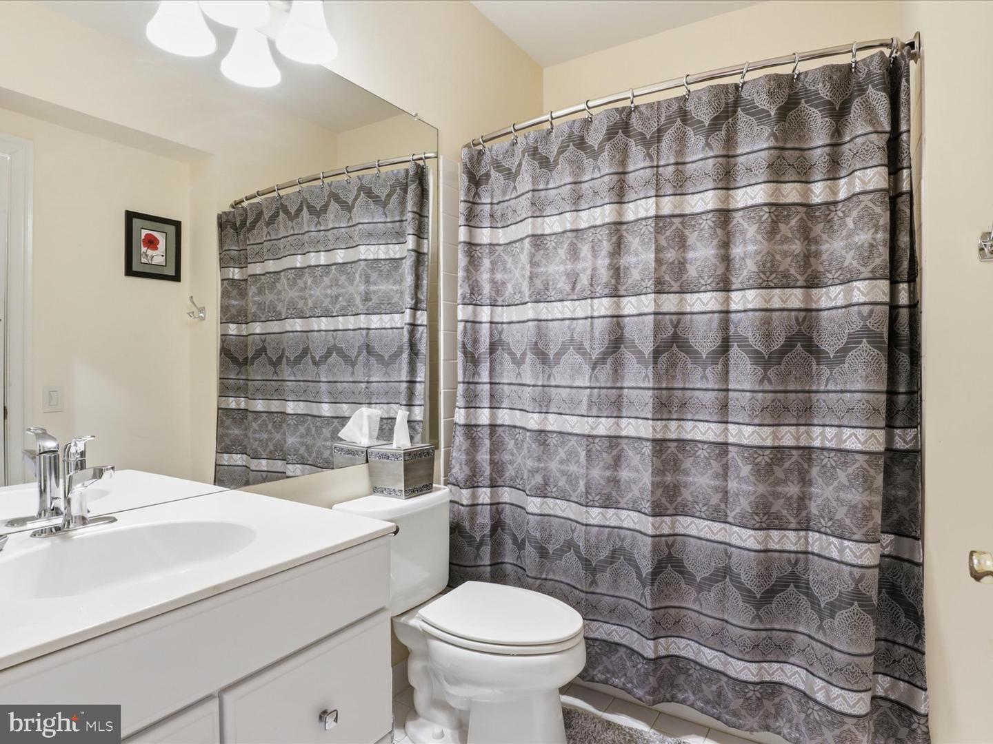 1465 MAYHURST BLVD, MCLEAN, Virginia 22102, 7 Bedrooms Bedrooms, 9 Rooms Rooms,5 BathroomsBathrooms,Residential,For sale,1465 MAYHURST BLVD,VAFX2289600 MLS # VAFX2289600