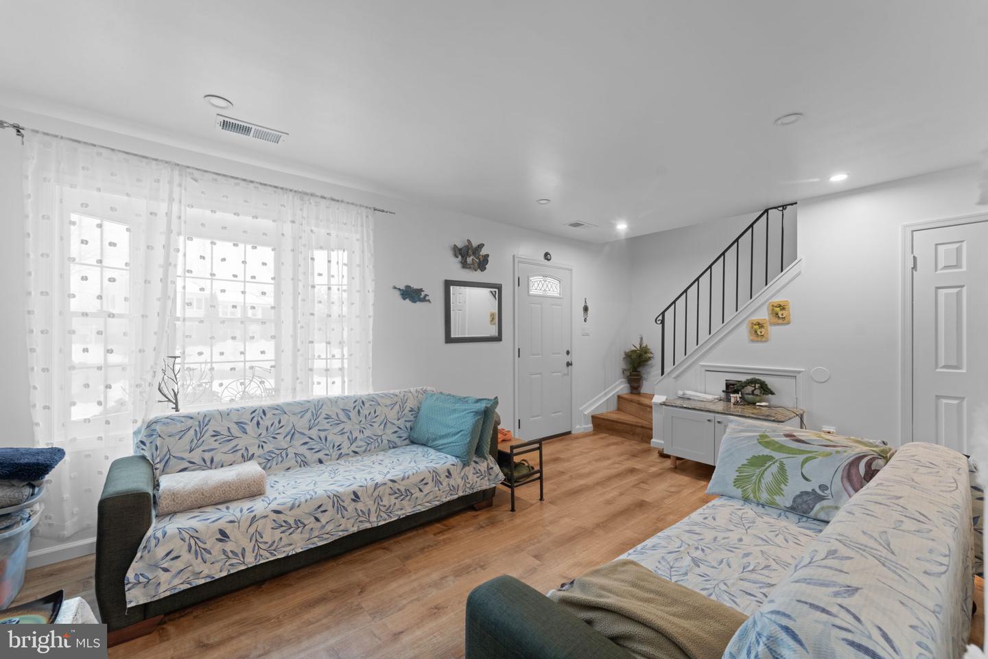 12306 WOODLAWN, WOODBRIDGE, Virginia 22192, 3 Bedrooms Bedrooms, ,1 BathroomBathrooms,Residential,For sale,12306 WOODLAWN,VAPW2112076 MLS # VAPW2112076