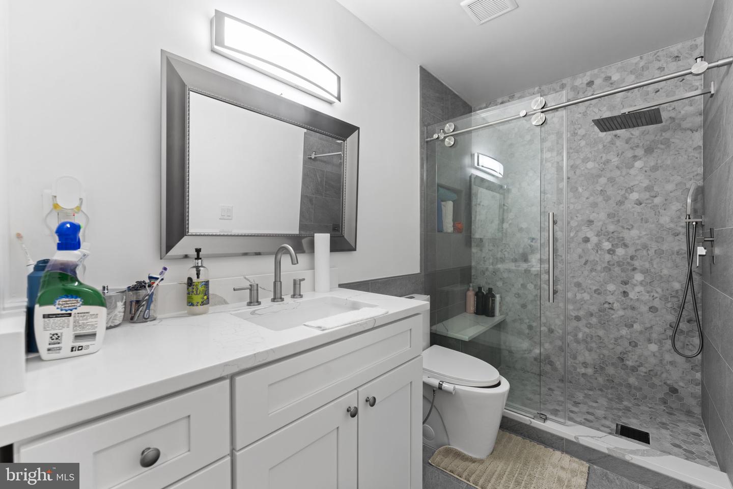 12306 WOODLAWN, WOODBRIDGE, Virginia 22192, 3 Bedrooms Bedrooms, ,1 BathroomBathrooms,Residential,For sale,12306 WOODLAWN,VAPW2112076 MLS # VAPW2112076