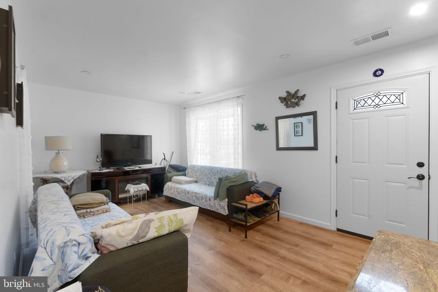 12306 WOODLAWN, WOODBRIDGE, Virginia 22192, 3 Bedrooms Bedrooms, ,1 BathroomBathrooms,Residential,For sale,12306 WOODLAWN,VAPW2112076 MLS # VAPW2112076