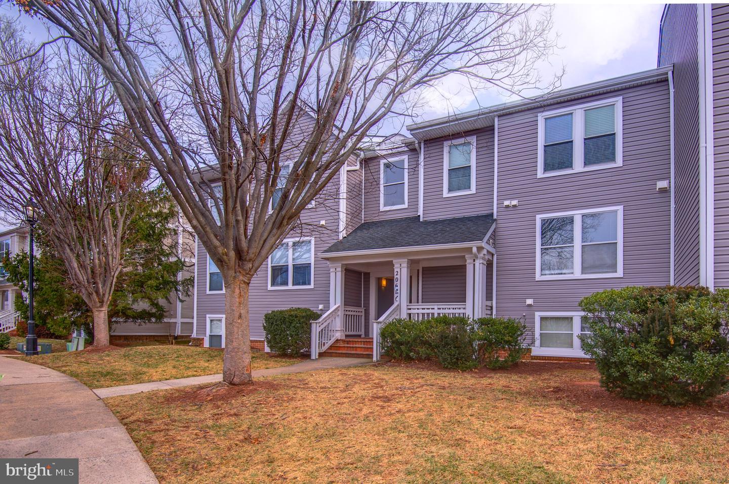 20600 CORNSTALK TER #202, ASHBURN, Virginia 20147, 2 Bedrooms Bedrooms, ,2 BathroomsBathrooms,Residential,For sale,20600 CORNSTALK TER #202,VALO2115436 MLS # VALO2115436
