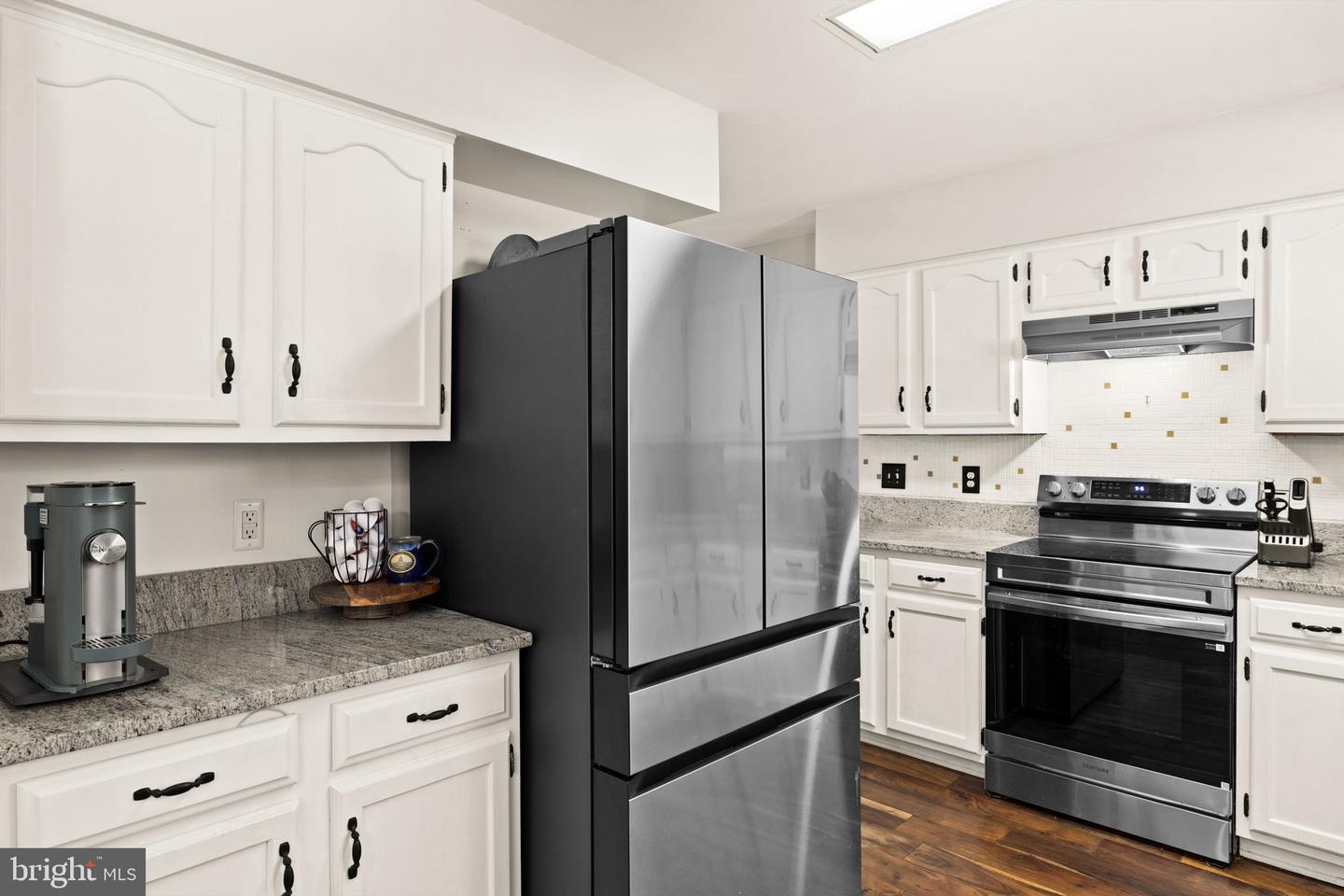 105 CHINABERRY DR, FREDERICKSBURG, Virginia 22407, 5 Bedrooms Bedrooms, ,3 BathroomsBathrooms,Residential,For sale,105 CHINABERRY DR,VASP2039154 MLS # VASP2039154