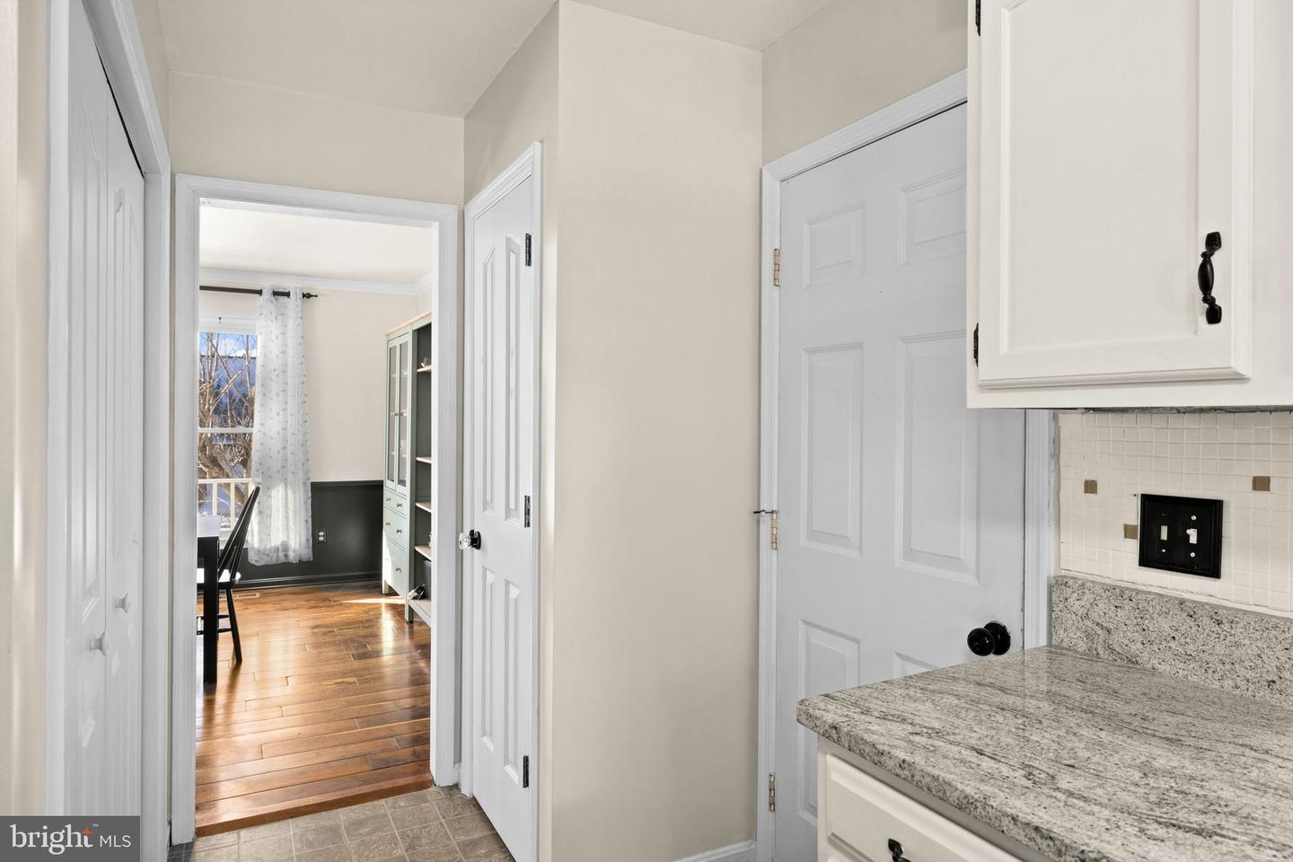 105 CHINABERRY DR, FREDERICKSBURG, Virginia 22407, 5 Bedrooms Bedrooms, ,3 BathroomsBathrooms,Residential,For sale,105 CHINABERRY DR,VASP2039154 MLS # VASP2039154