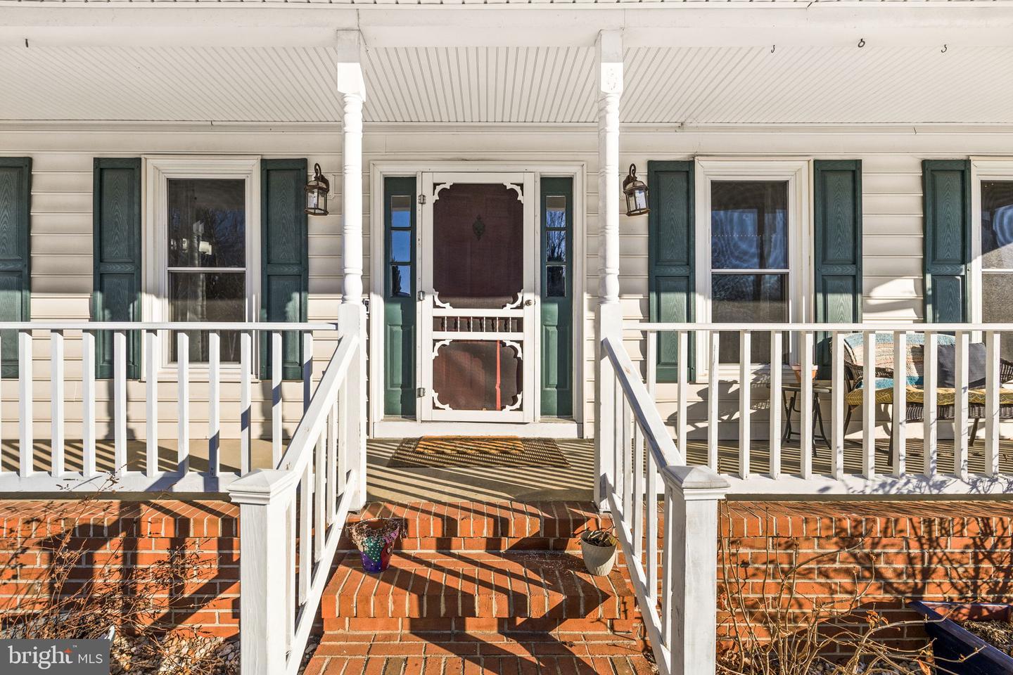 105 CHINABERRY DR, FREDERICKSBURG, Virginia 22407, 5 Bedrooms Bedrooms, ,3 BathroomsBathrooms,Residential,For sale,105 CHINABERRY DR,VASP2039154 MLS # VASP2039154