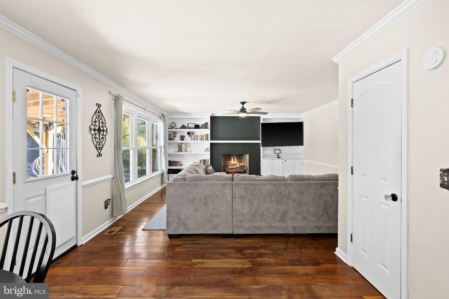 105 CHINABERRY DR, FREDERICKSBURG, Virginia 22407, 5 Bedrooms Bedrooms, ,3 BathroomsBathrooms,Residential,For sale,105 CHINABERRY DR,VASP2039154 MLS # VASP2039154