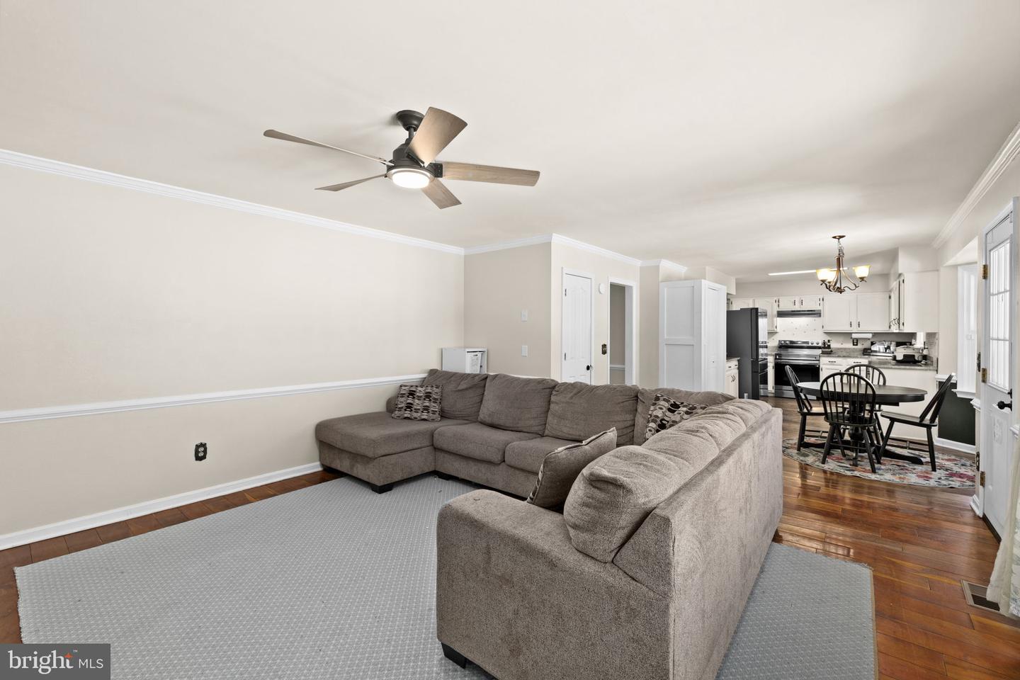 105 CHINABERRY DR, FREDERICKSBURG, Virginia 22407, 5 Bedrooms Bedrooms, ,3 BathroomsBathrooms,Residential,For sale,105 CHINABERRY DR,VASP2039154 MLS # VASP2039154