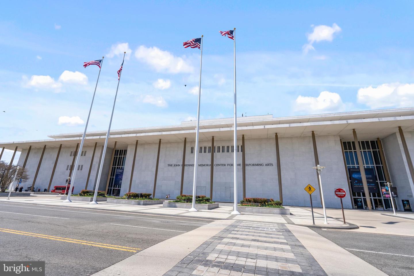 700 NEW HAMPSHIRE AVE NW #712, WASHINGTON, District Of Columbia 20037, 1 Bedroom Bedrooms, ,1 BathroomBathrooms,Residential,For sale,700 NEW HAMPSHIRE AVE NW #712,DCDC2245174 MLS # DCDC2245174