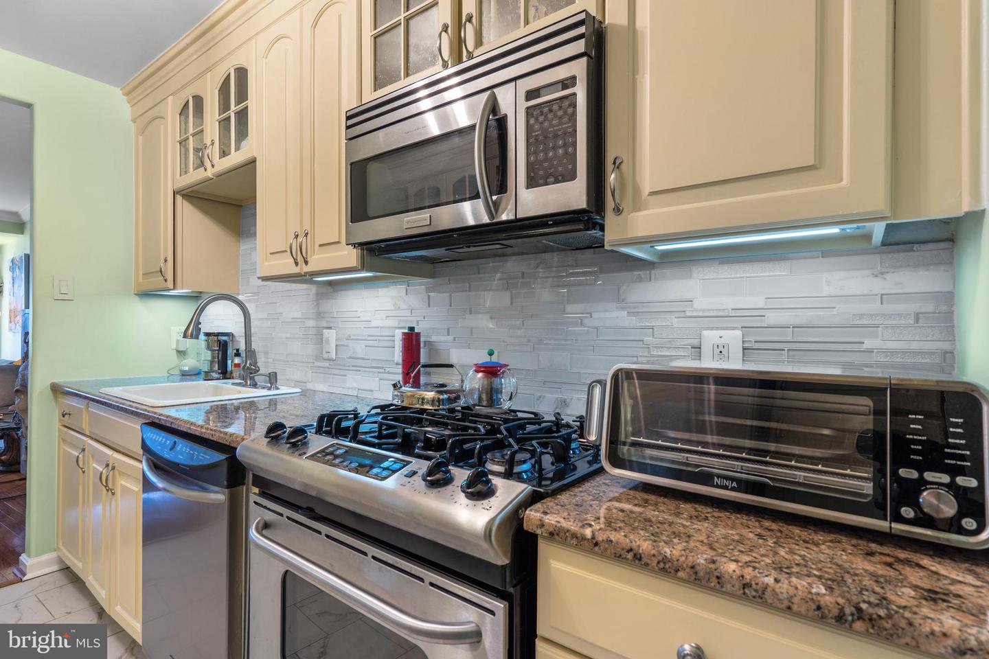 700 NEW HAMPSHIRE AVE NW #712, WASHINGTON, District Of Columbia 20037, 1 Bedroom Bedrooms, ,1 BathroomBathrooms,Residential,For sale,700 NEW HAMPSHIRE AVE NW #712,DCDC2245174 MLS # DCDC2245174