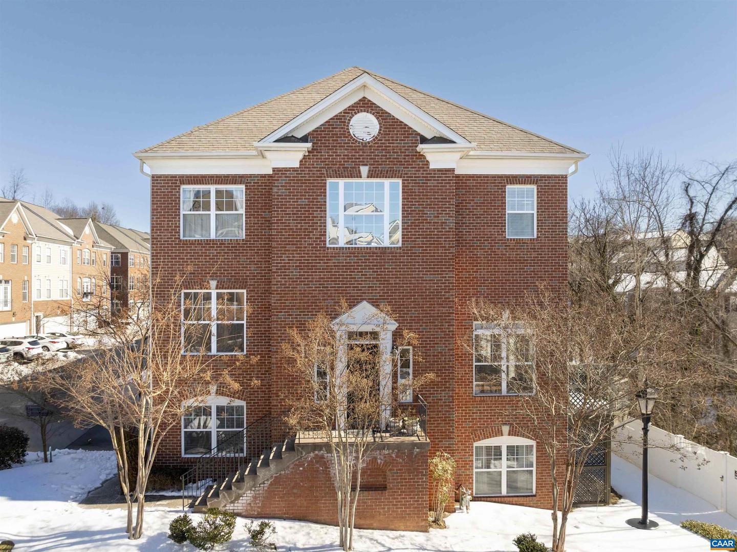 1045 GLENWOOD STATION LN, CHARLOTTESVILLE, Virginia 22901, 4 Bedrooms Bedrooms, ,3 BathroomsBathrooms,Residential,For sale,1045 GLENWOOD STATION LN,673126 MLS # 673126