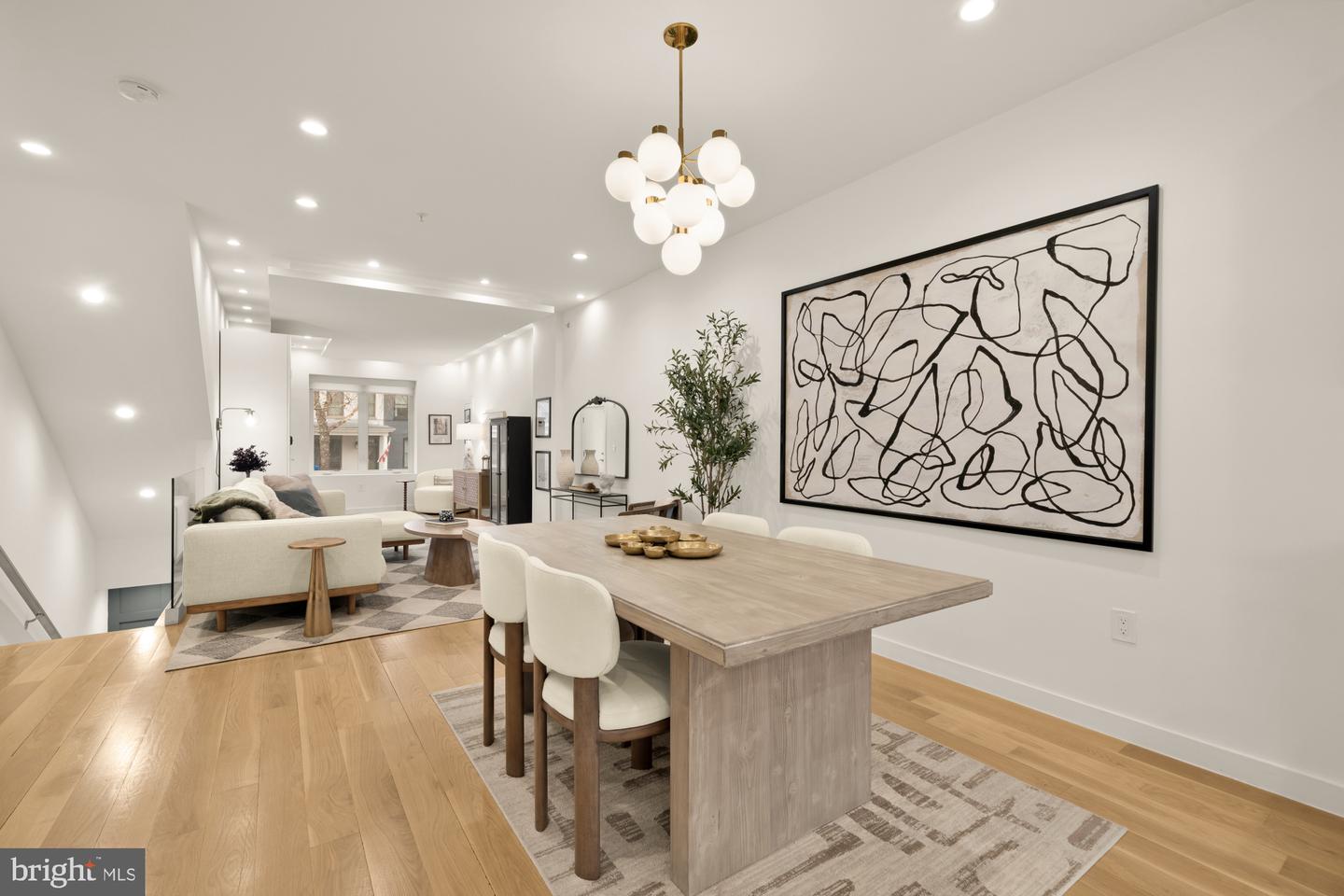 2315 ONTARIO RD NW #1, WASHINGTON, District Of Columbia 20009, 2 Bedrooms Bedrooms, ,2 BathroomsBathrooms,Residential,For sale,2315 ONTARIO RD NW #1,DCDC2245248 MLS # DCDC2245248