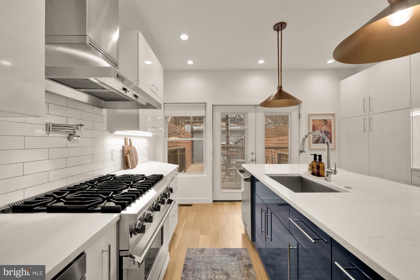 2315 ONTARIO RD NW #1, WASHINGTON, District Of Columbia 20009, 2 Bedrooms Bedrooms, ,2 BathroomsBathrooms,Residential,For sale,2315 ONTARIO RD NW #1,DCDC2245248 MLS # DCDC2245248