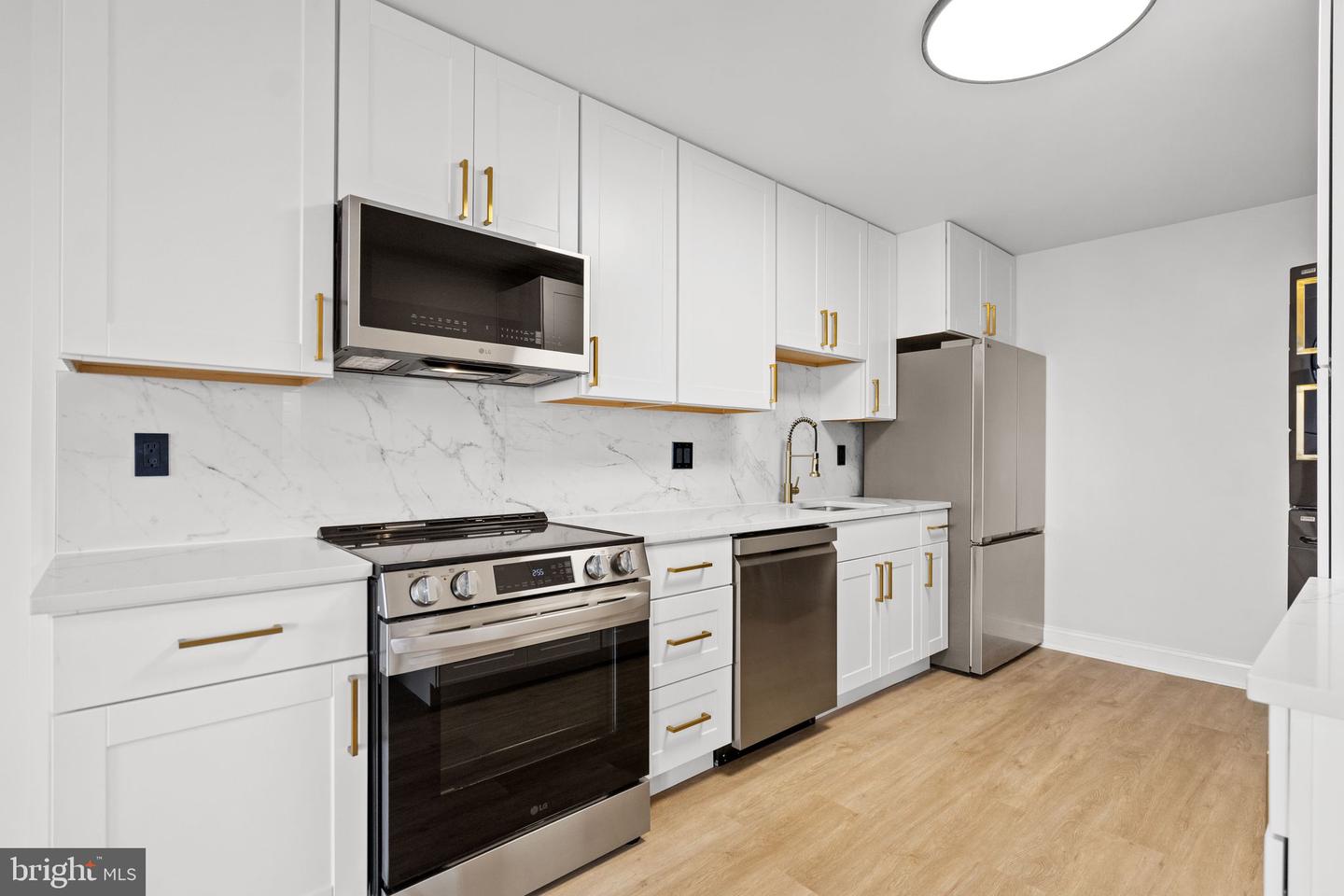 5901 MOUNT EAGLE DR #1102, ALEXANDRIA, Virginia 22303, 1 Bedroom Bedrooms, ,1 BathroomBathrooms,Residential,For sale,5901 MOUNT EAGLE DR #1102,VAFX2289842 MLS # VAFX2289842