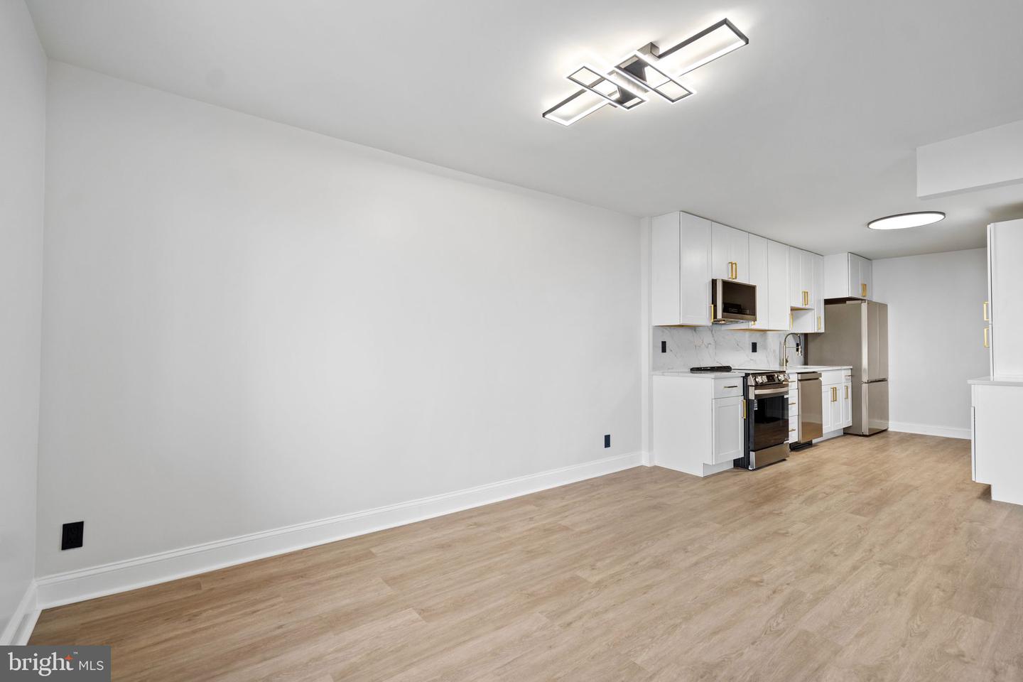 5901 MOUNT EAGLE DR #1102, ALEXANDRIA, Virginia 22303, 1 Bedroom Bedrooms, ,1 BathroomBathrooms,Residential,For sale,5901 MOUNT EAGLE DR #1102,VAFX2289842 MLS # VAFX2289842