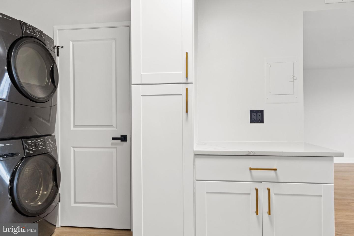 5901 MOUNT EAGLE DR #1102, ALEXANDRIA, Virginia 22303, 1 Bedroom Bedrooms, ,1 BathroomBathrooms,Residential,For sale,5901 MOUNT EAGLE DR #1102,VAFX2289842 MLS # VAFX2289842