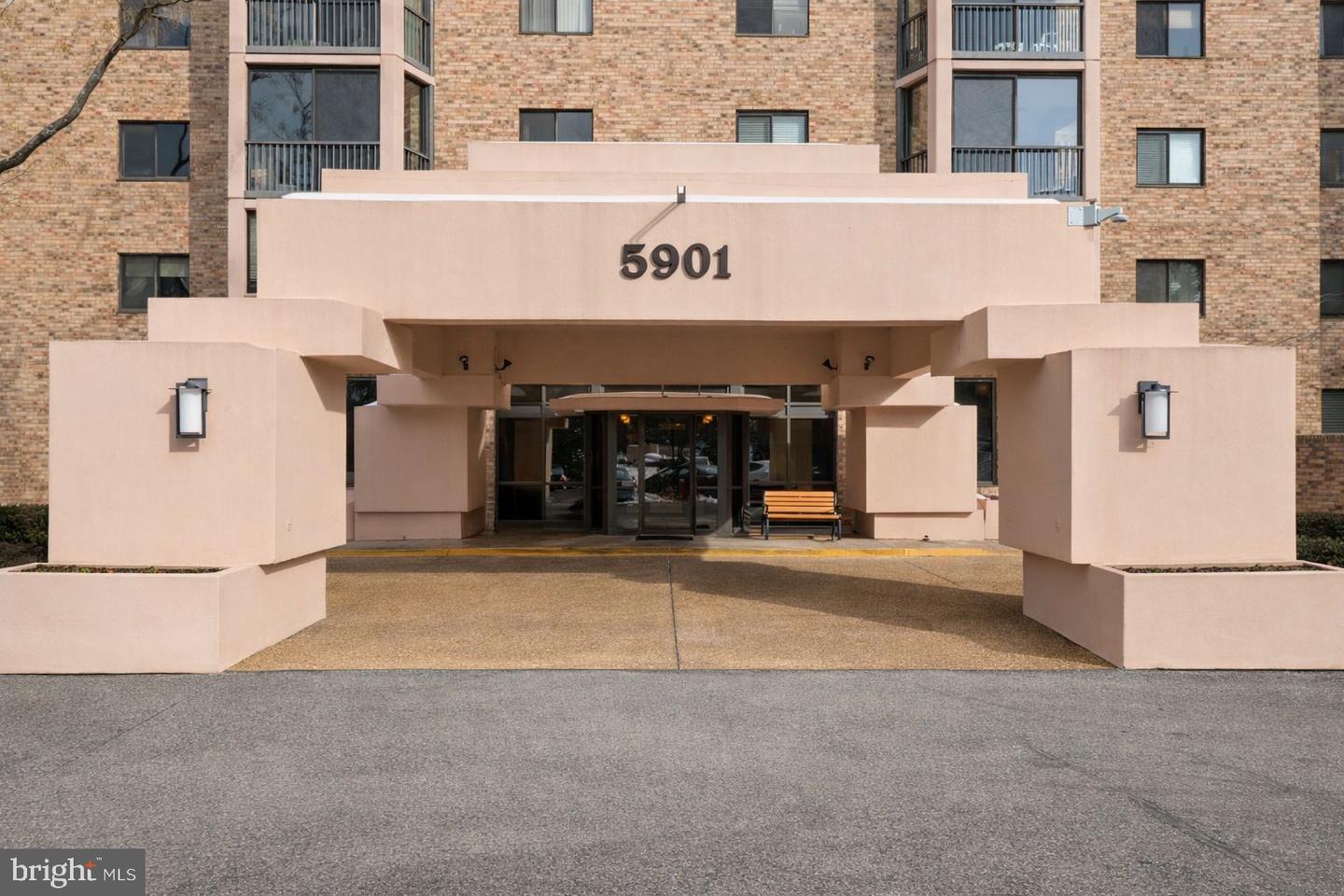 5901 MOUNT EAGLE DR #1102, ALEXANDRIA, Virginia 22303, 1 Bedroom Bedrooms, ,1 BathroomBathrooms,Residential,For sale,5901 MOUNT EAGLE DR #1102,VAFX2289842 MLS # VAFX2289842