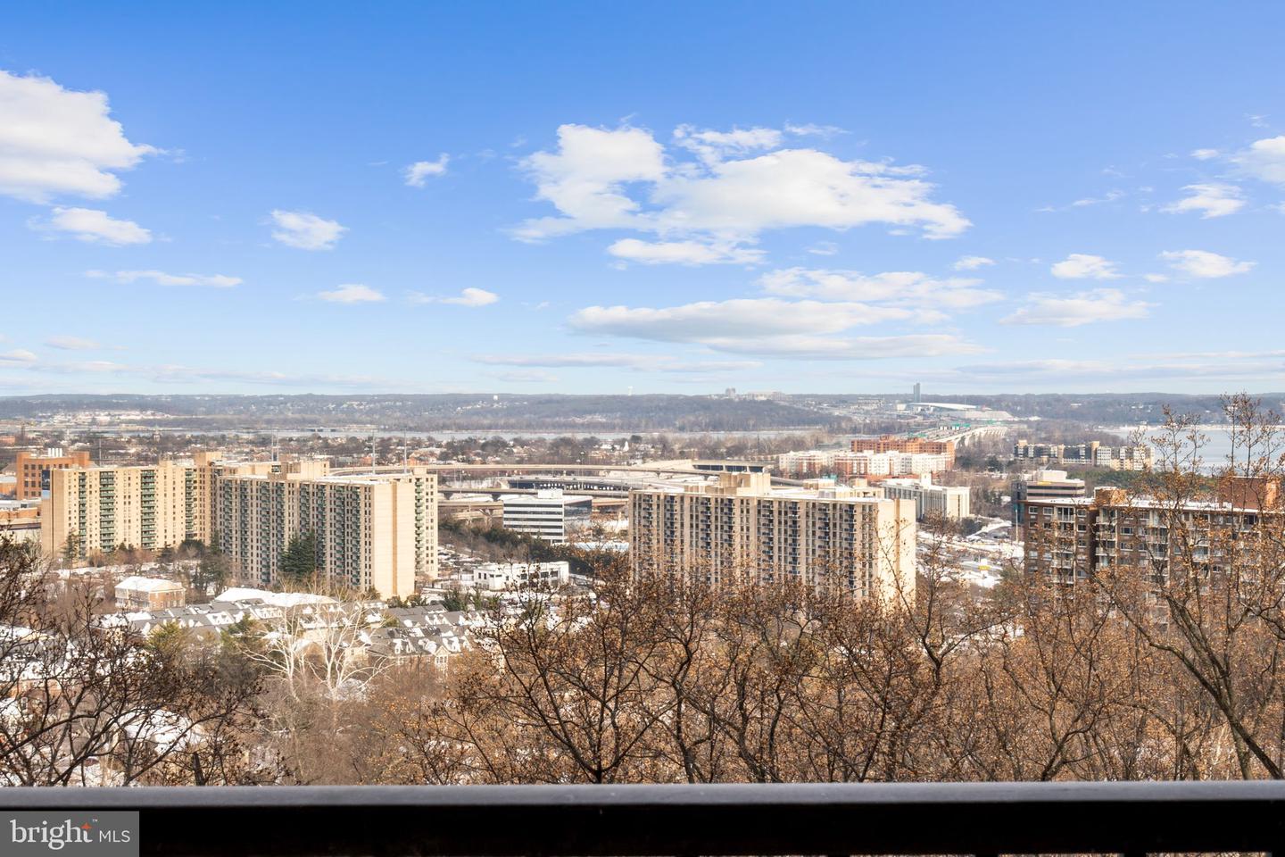 5901 MOUNT EAGLE DR #1102, ALEXANDRIA, Virginia 22303, 1 Bedroom Bedrooms, ,1 BathroomBathrooms,Residential,For sale,5901 MOUNT EAGLE DR #1102,VAFX2289842 MLS # VAFX2289842