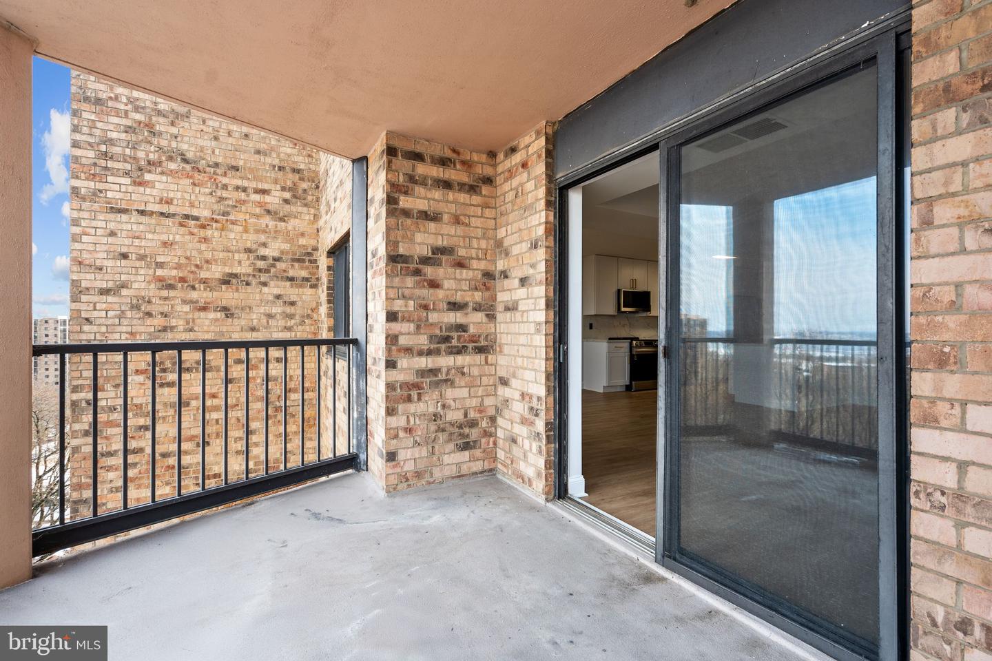 5901 MOUNT EAGLE DR #1102, ALEXANDRIA, Virginia 22303, 1 Bedroom Bedrooms, ,1 BathroomBathrooms,Residential,For sale,5901 MOUNT EAGLE DR #1102,VAFX2289842 MLS # VAFX2289842