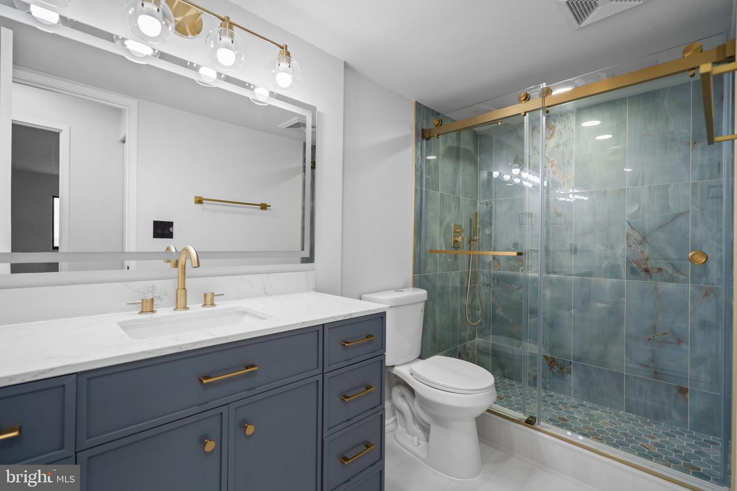 5901 MOUNT EAGLE DR #1102, ALEXANDRIA, Virginia 22303, 1 Bedroom Bedrooms, ,1 BathroomBathrooms,Residential,For sale,5901 MOUNT EAGLE DR #1102,VAFX2289842 MLS # VAFX2289842