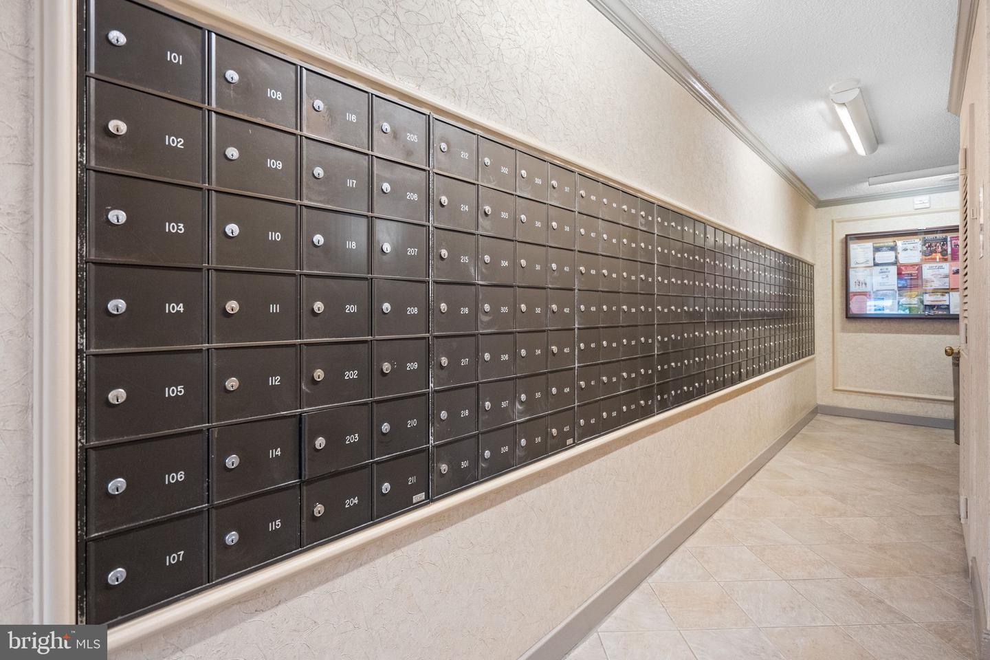 5901 MOUNT EAGLE DR #1102, ALEXANDRIA, Virginia 22303, 1 Bedroom Bedrooms, ,1 BathroomBathrooms,Residential,For sale,5901 MOUNT EAGLE DR #1102,VAFX2289842 MLS # VAFX2289842