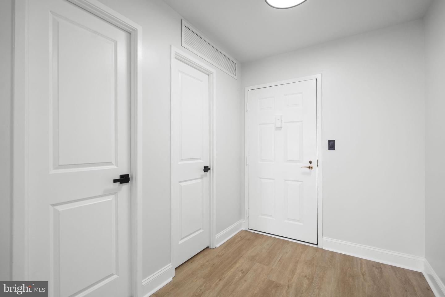 5901 MOUNT EAGLE DR #1102, ALEXANDRIA, Virginia 22303, 1 Bedroom Bedrooms, ,1 BathroomBathrooms,Residential,For sale,5901 MOUNT EAGLE DR #1102,VAFX2289842 MLS # VAFX2289842