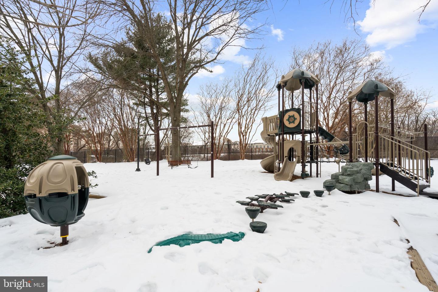 5901 MOUNT EAGLE DR #1102, ALEXANDRIA, Virginia 22303, 1 Bedroom Bedrooms, ,1 BathroomBathrooms,Residential,For sale,5901 MOUNT EAGLE DR #1102,VAFX2289842 MLS # VAFX2289842