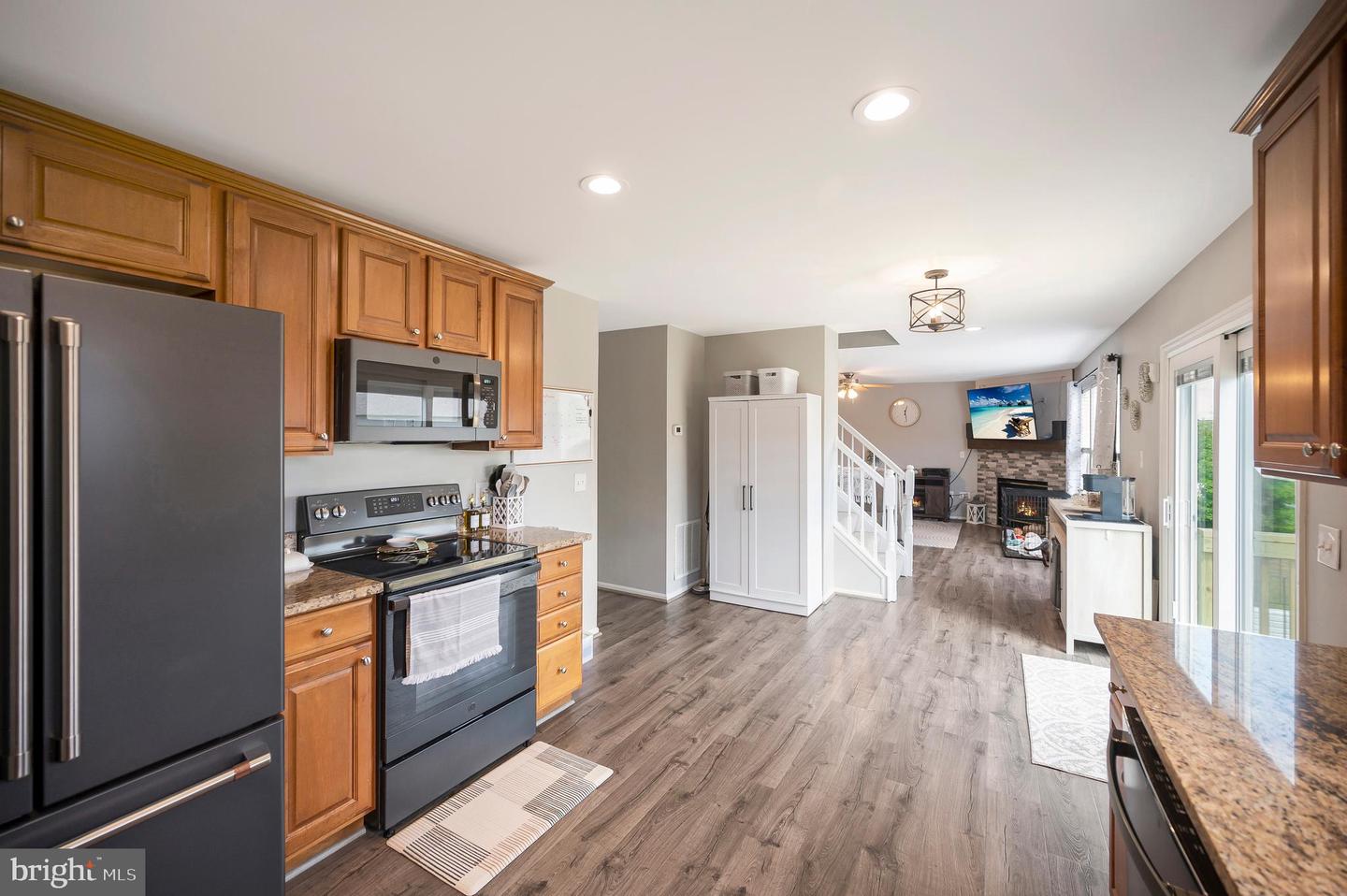 33 SUMMERFIELD LN, FREDERICKSBURG, Virginia 22405, 4 Bedrooms Bedrooms, ,2 BathroomsBathrooms,Residential,For sale,33 SUMMERFIELD LN,VAST2045904 MLS # VAST2045904