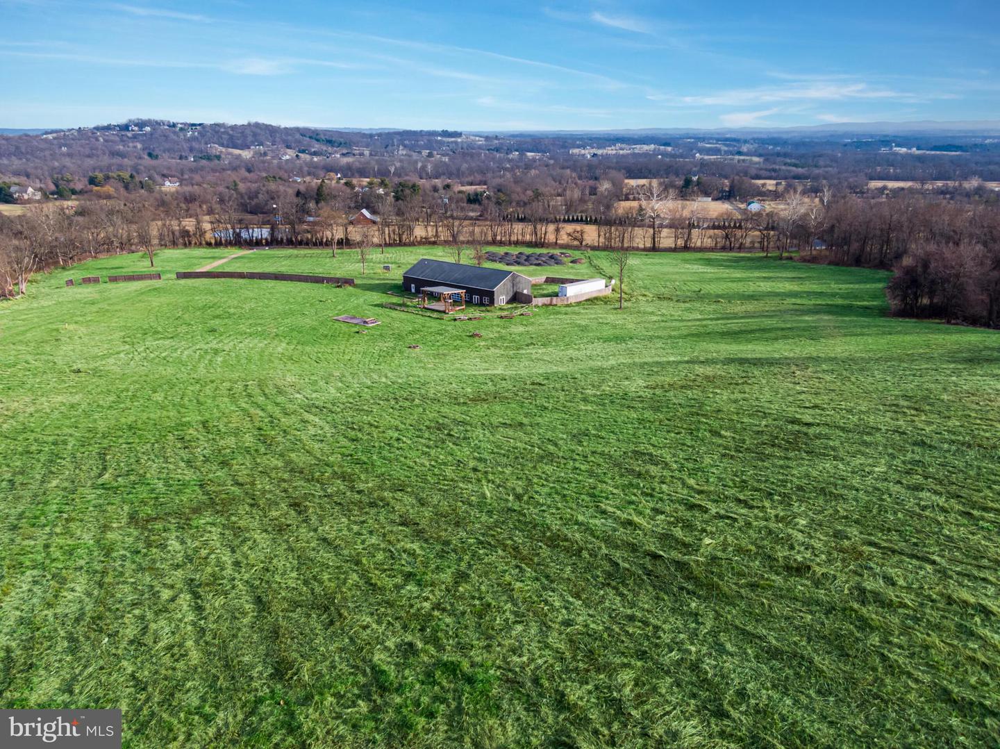 34266 WILLIAMS GAP RD, ROUND HILL, Virginia 20141, ,1 BathroomBathrooms,Farm,For sale,34266 WILLIAMS GAP RD,VALO2115376 MLS # VALO2115376