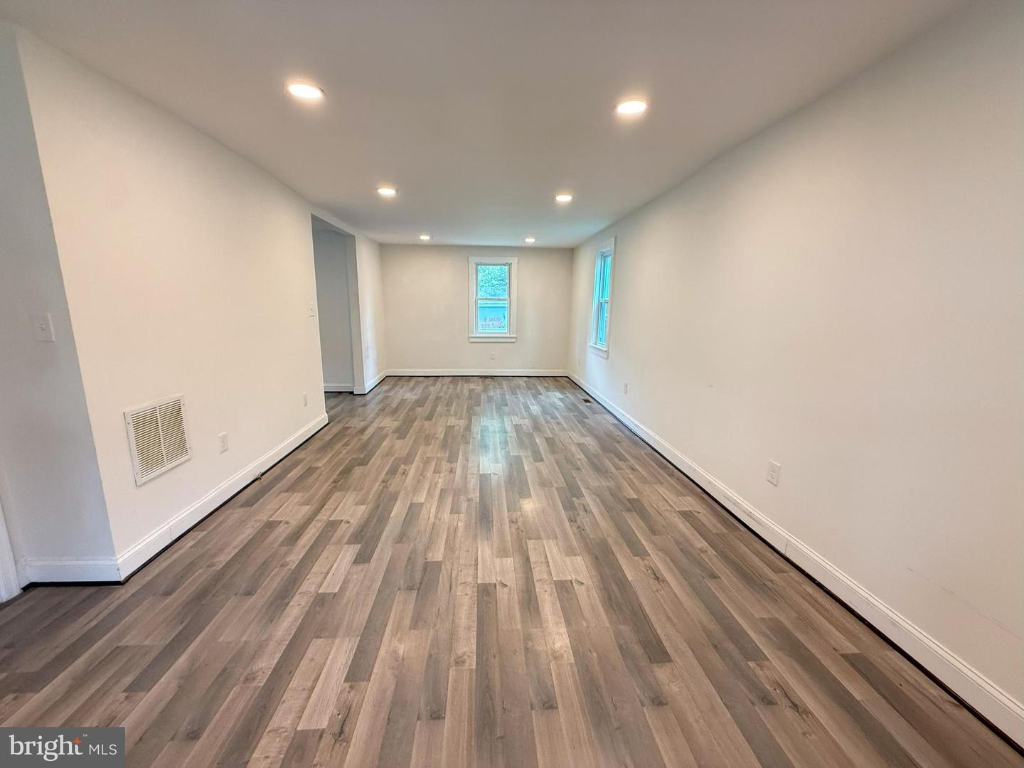 369 CHARLES ST, WINCHESTER, Virginia 22601, 3 Bedrooms Bedrooms, 8 Rooms Rooms,2 BathroomsBathrooms,Residential,For sale,369 CHARLES ST,VAWI2008716 MLS # VAWI2008716