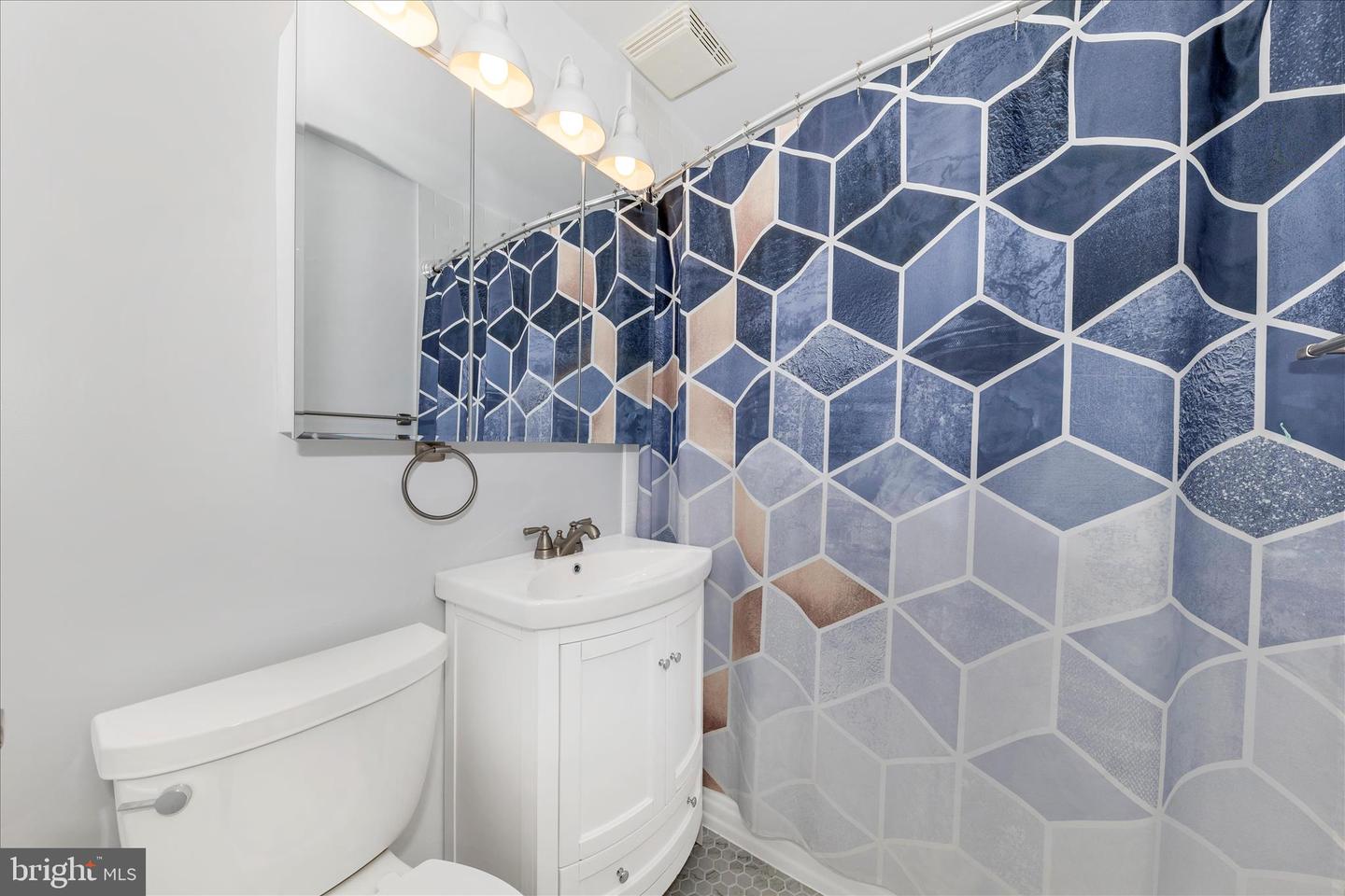 2112 PIMMIT DR, FALLS CHURCH, Virginia 22043, 4 Bedrooms Bedrooms, 6 Rooms Rooms,2 BathroomsBathrooms,Residential,For sale,2112 PIMMIT DR,VAFX2270054 MLS # VAFX2270054