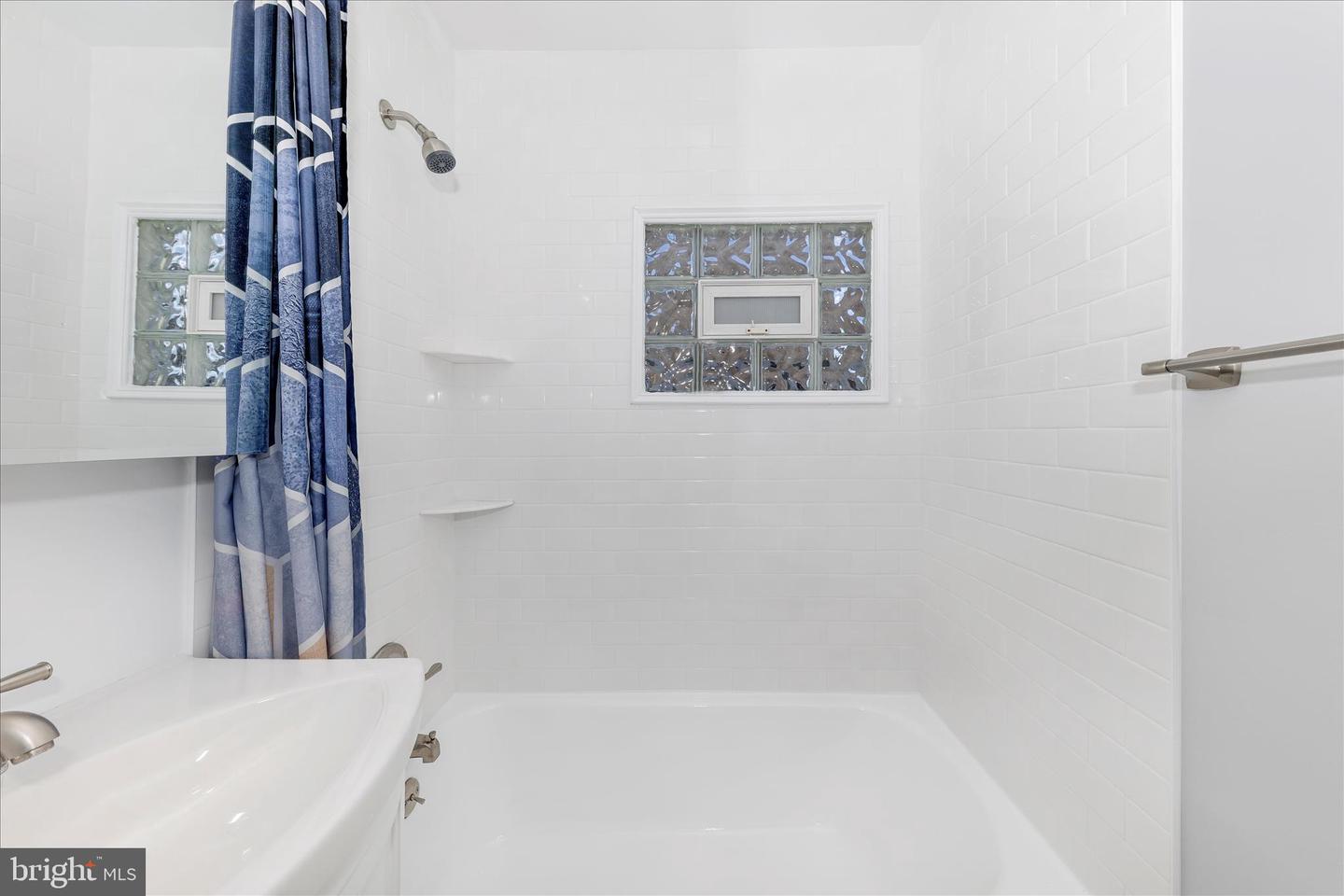 2112 PIMMIT DR, FALLS CHURCH, Virginia 22043, 4 Bedrooms Bedrooms, 6 Rooms Rooms,2 BathroomsBathrooms,Residential,For sale,2112 PIMMIT DR,VAFX2270054 MLS # VAFX2270054