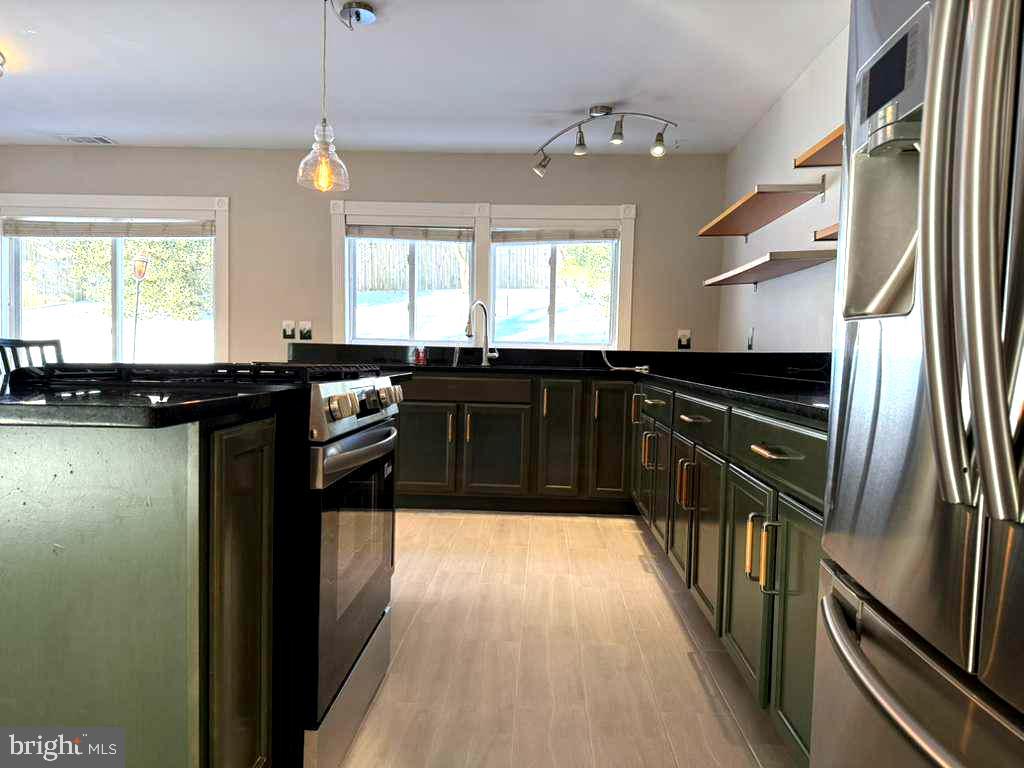 2112 PIMMIT DR, FALLS CHURCH, Virginia 22043, 4 Bedrooms Bedrooms, 6 Rooms Rooms,2 BathroomsBathrooms,Residential,For sale,2112 PIMMIT DR,VAFX2270054 MLS # VAFX2270054