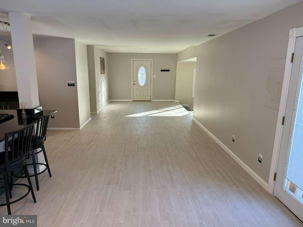 2112 PIMMIT DR, FALLS CHURCH, Virginia 22043, 4 Bedrooms Bedrooms, 6 Rooms Rooms,2 BathroomsBathrooms,Residential,For sale,2112 PIMMIT DR,VAFX2270054 MLS # VAFX2270054