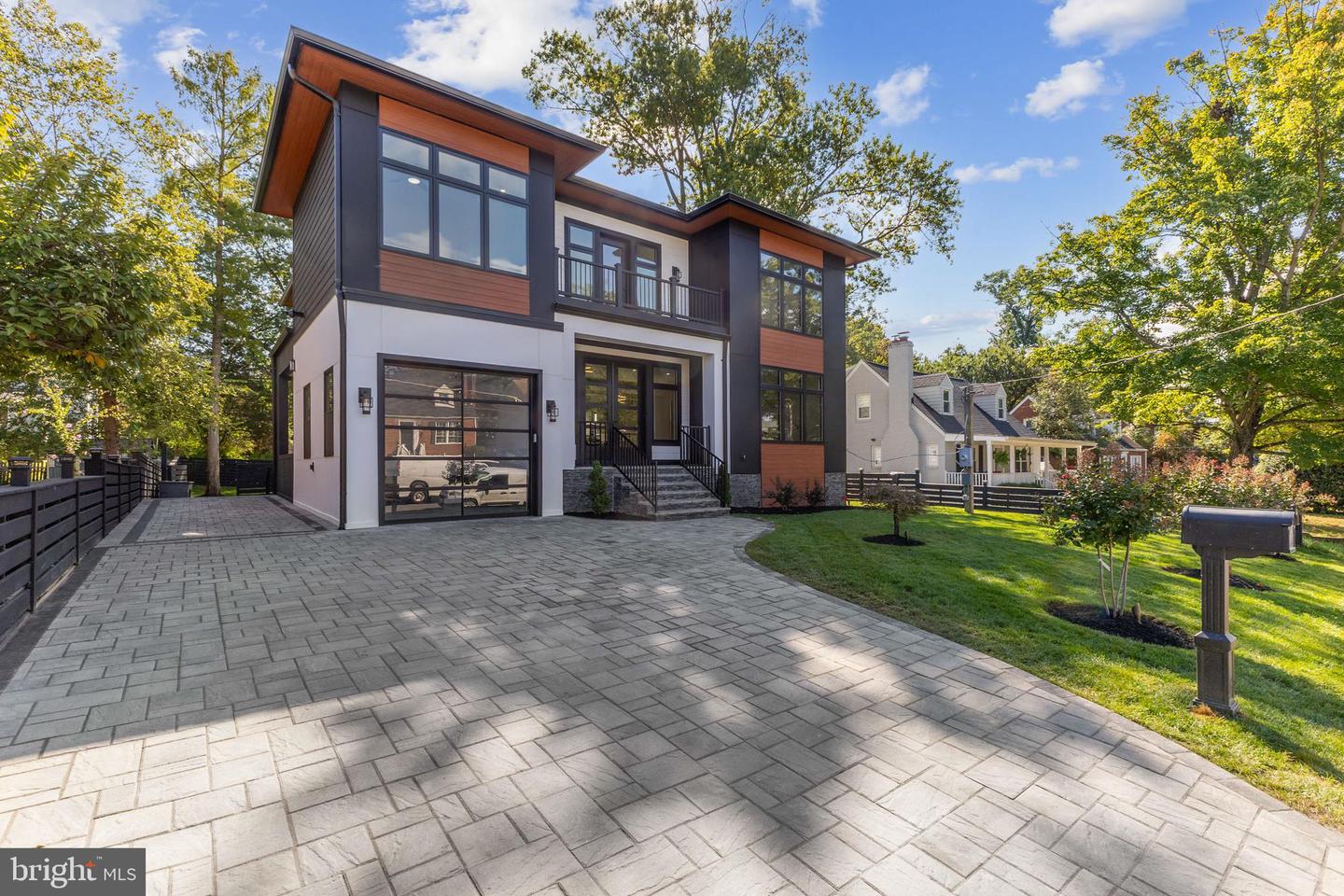 2919 LAWRENCE DR, FALLS CHURCH, Virginia 22042, 6 Bedrooms Bedrooms, ,6 BathroomsBathrooms,Residential,For sale,2919 LAWRENCE DR,VAFX2270668 MLS # VAFX2270668