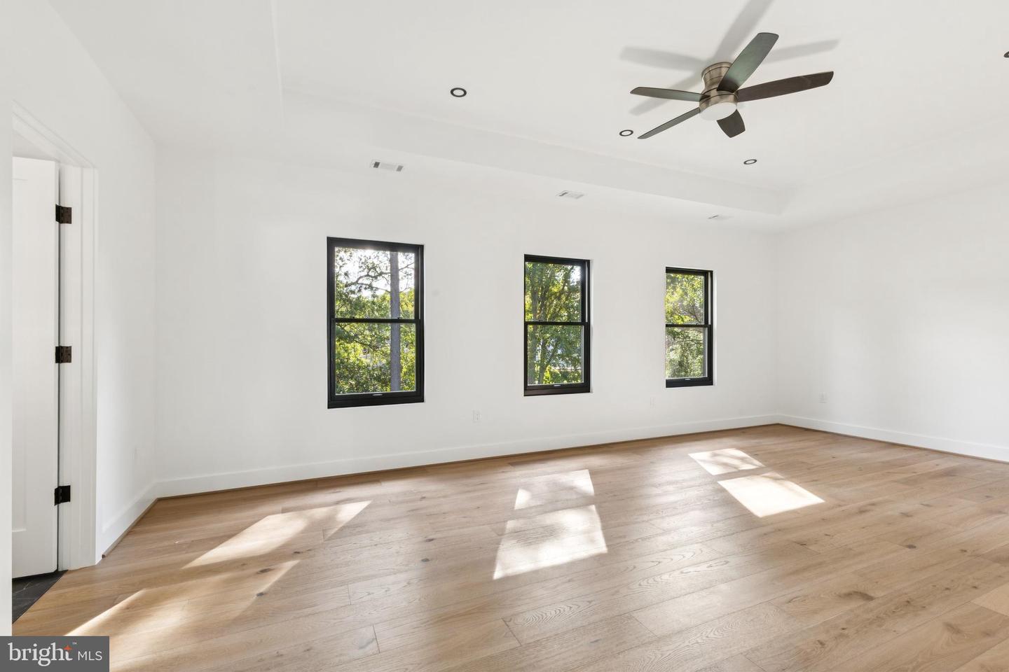 2919 LAWRENCE DR, FALLS CHURCH, Virginia 22042, 6 Bedrooms Bedrooms, ,6 BathroomsBathrooms,Residential,For sale,2919 LAWRENCE DR,VAFX2270668 MLS # VAFX2270668